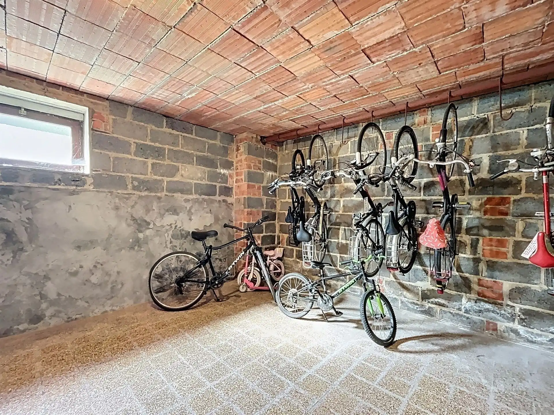 gelijkvloers 3 slpk-appartement met extra berging foto 10