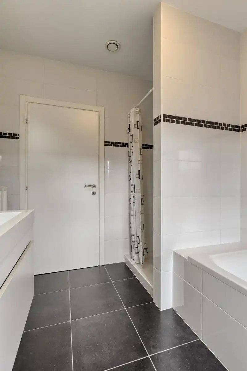 Verzorgde en rustig gelegen gezinswoning in pastorijstijl foto 20