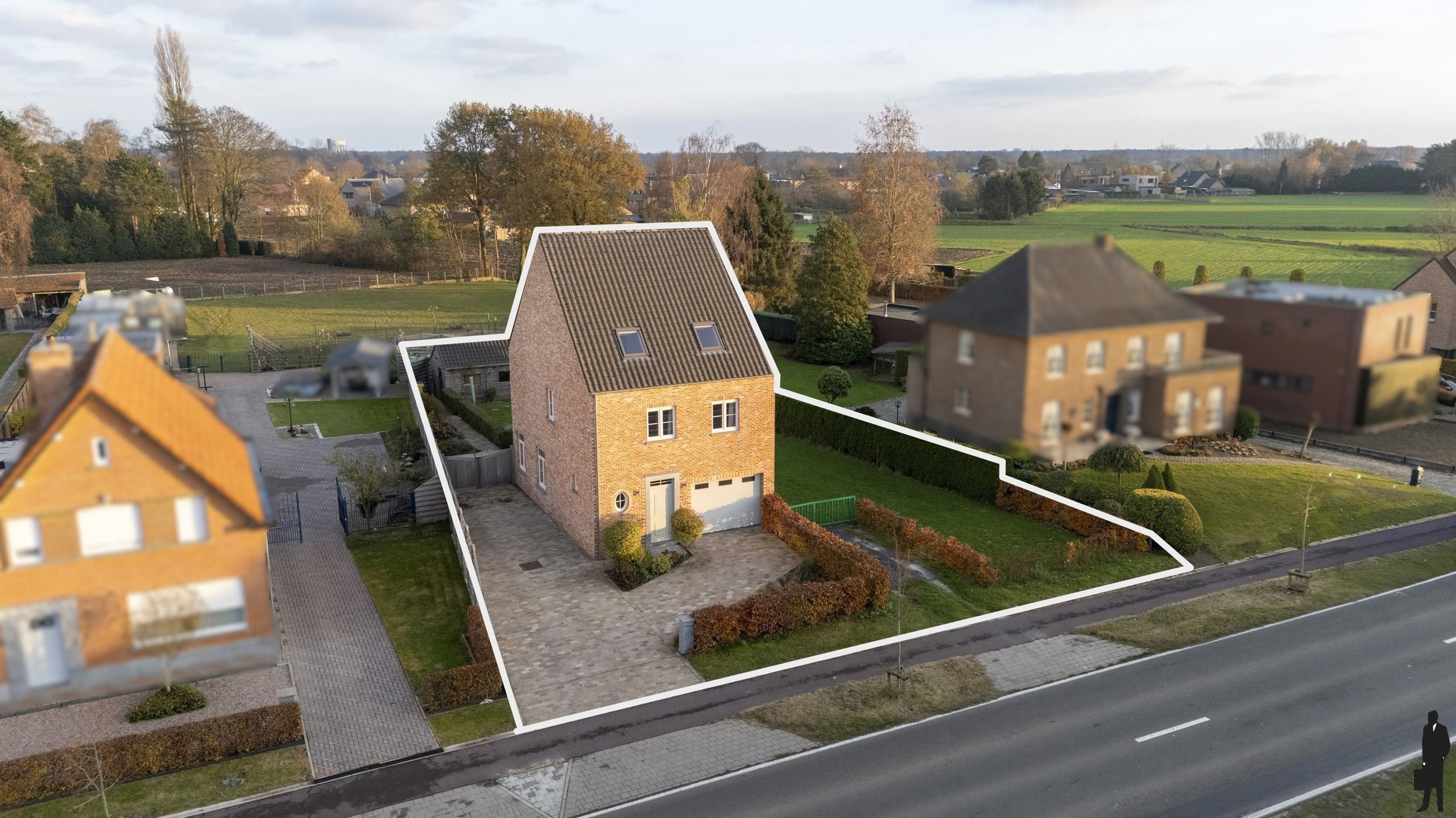 Recente, instapklare HOB-woning met 3 à 4 slpk. en bouwgrond foto 21