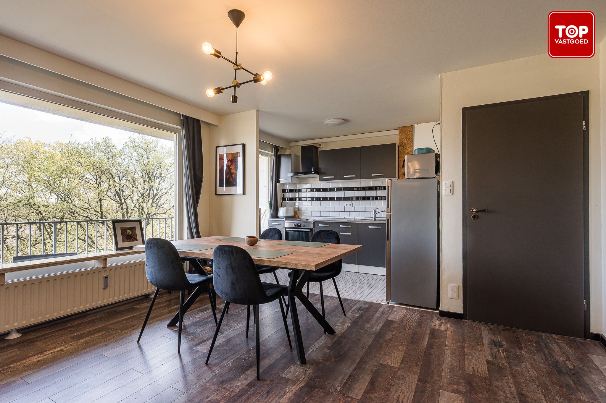 Instapklaar 2-slaapkamer appartement met groot terras en zicht op een prachtig park. foto 4