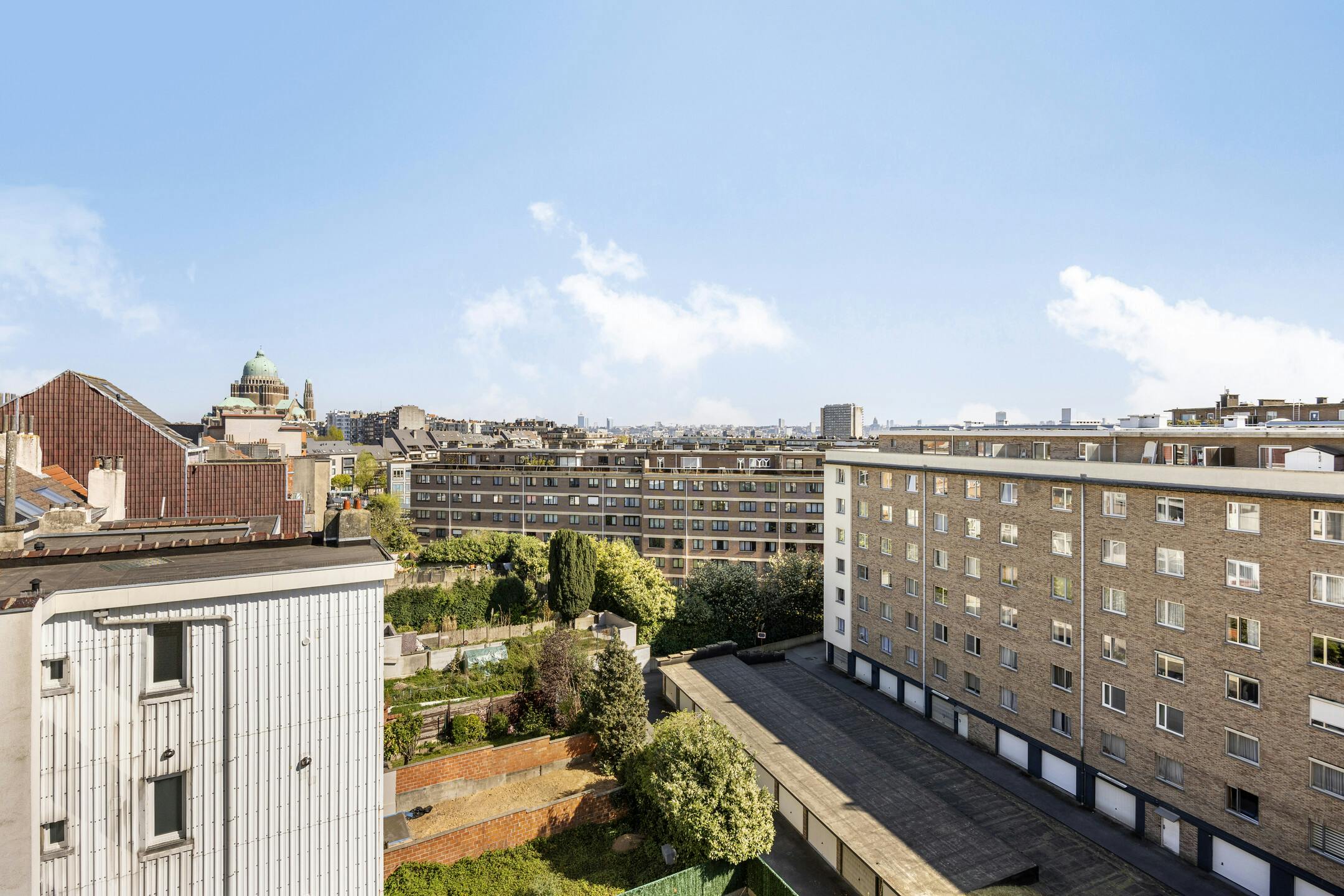 Instapklaar 2 slaapkamer appartement te koop! foto 15