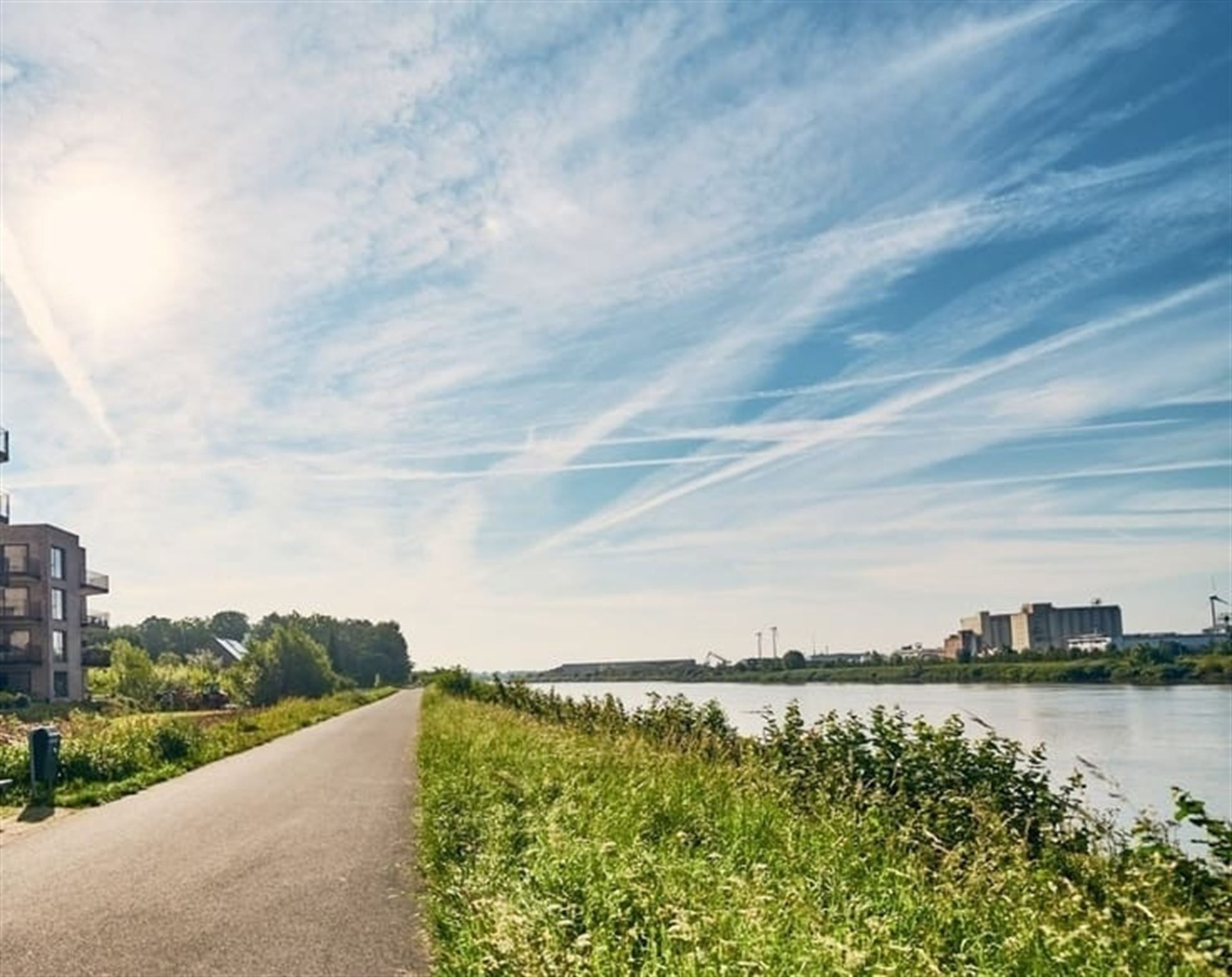 Energiezuinig gelijkvloersappartement met zicht op de Rupeldijk! foto {{pictureIndex}}