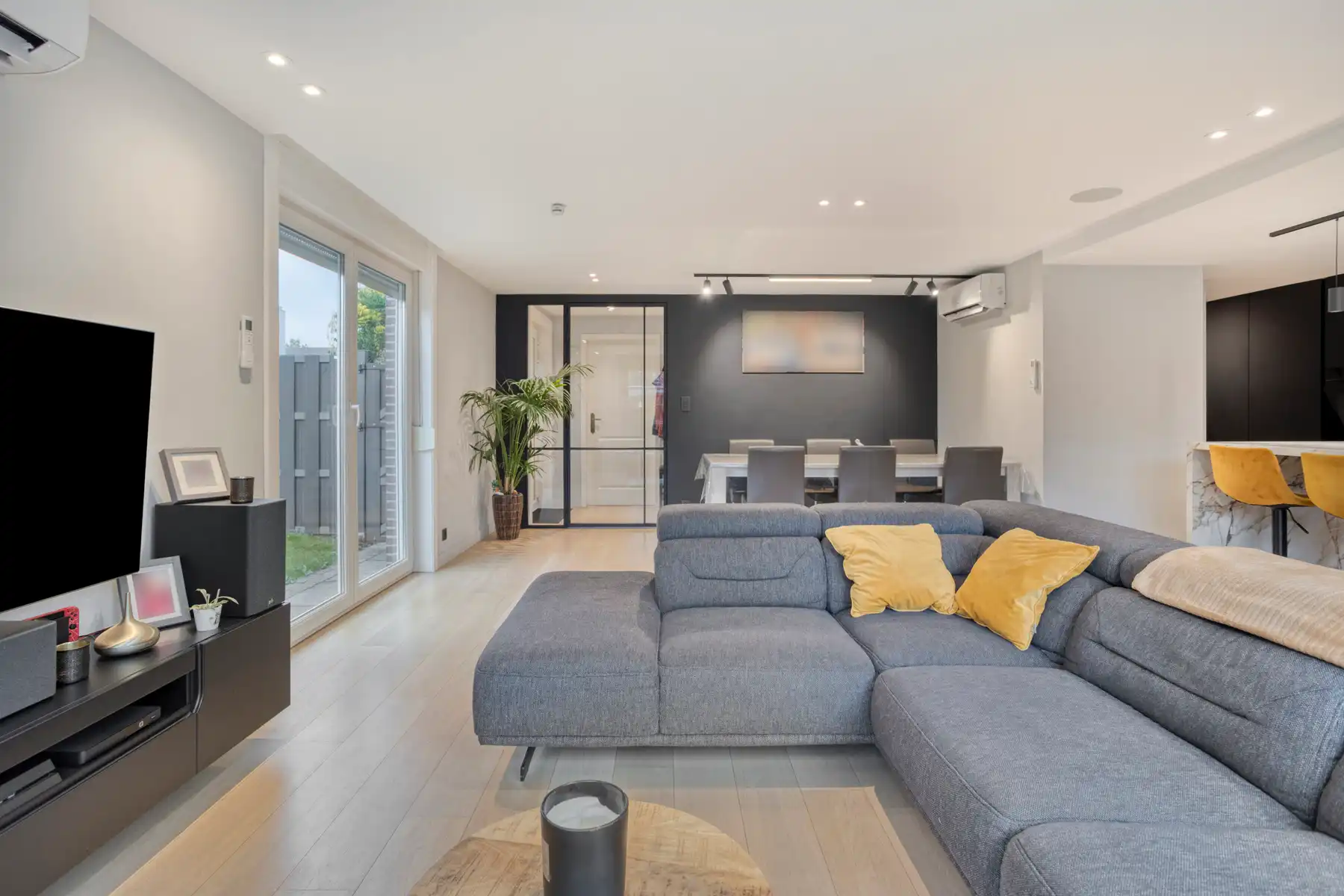 *** ONDER COMPROMIS *** foto 9