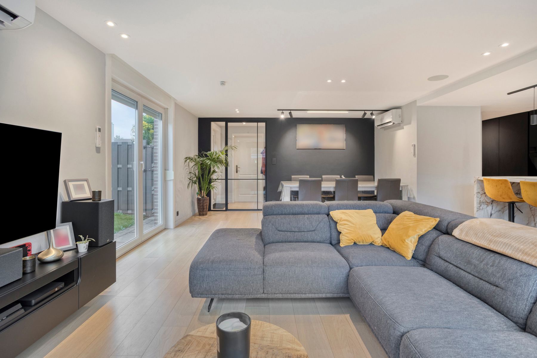 Instapklare energiezuinige halfopen bebouwing op topligging! foto 9