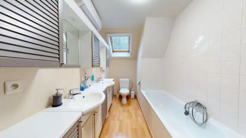Ruime polyvalente woning van 335m² op 5a84ca foto 7
