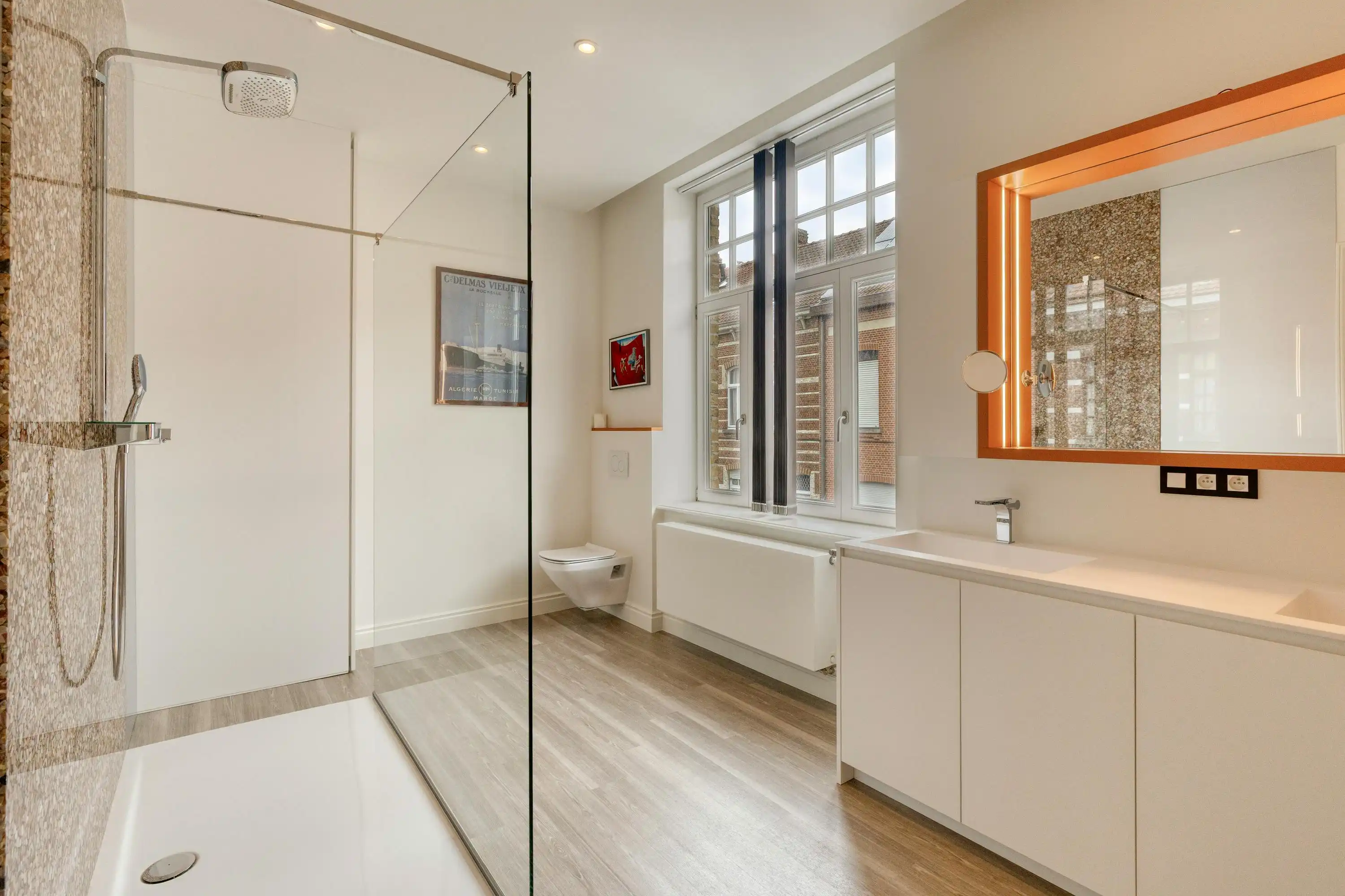 Klassevol huis met 5 slaapkamers, 3 badkamers, garage en ruime tuin te Sint-Kruis (Brugge) foto 17