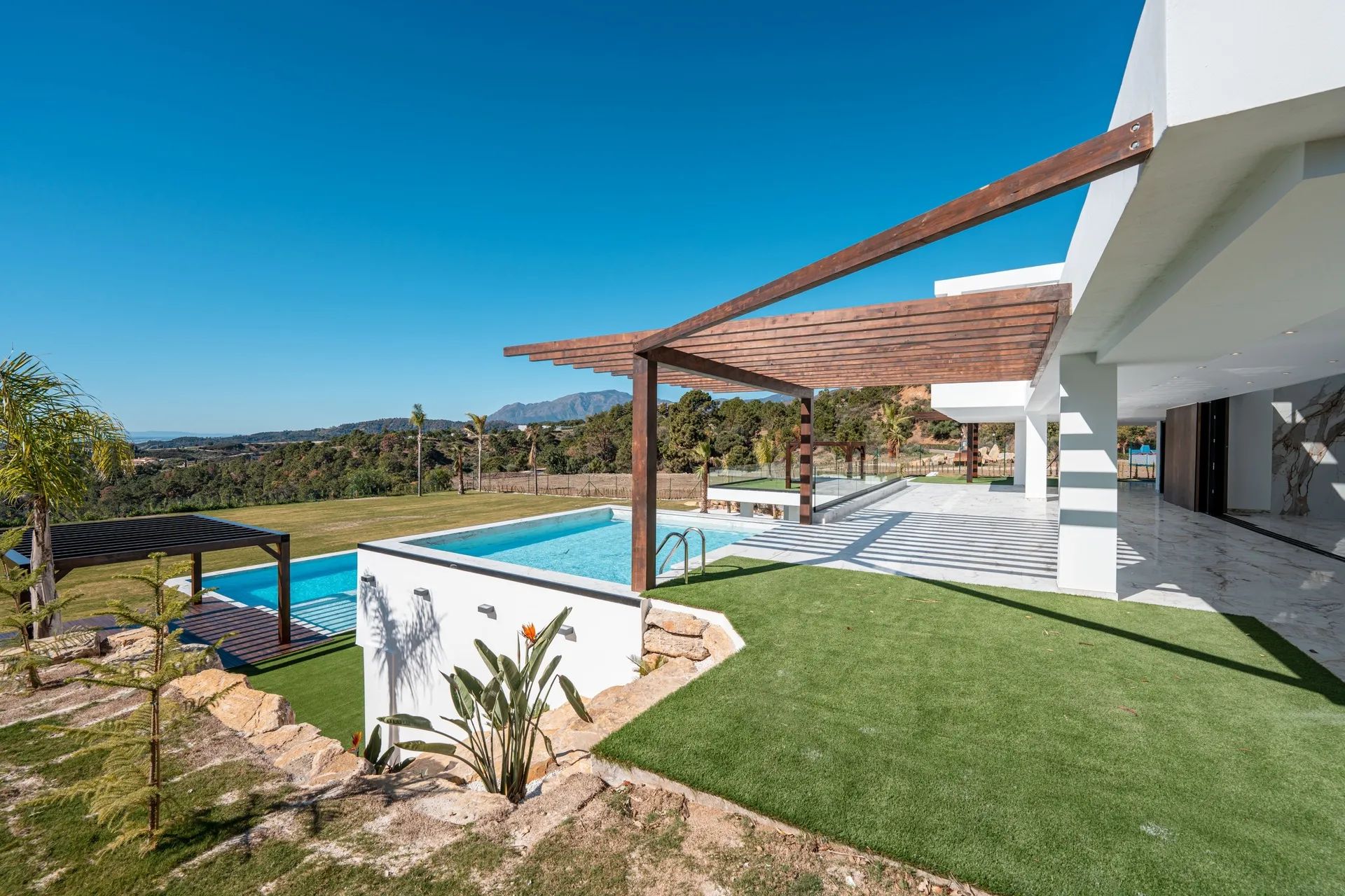 Adembenemende villa in Benahavis - prachtig zicht en luxe! foto 36