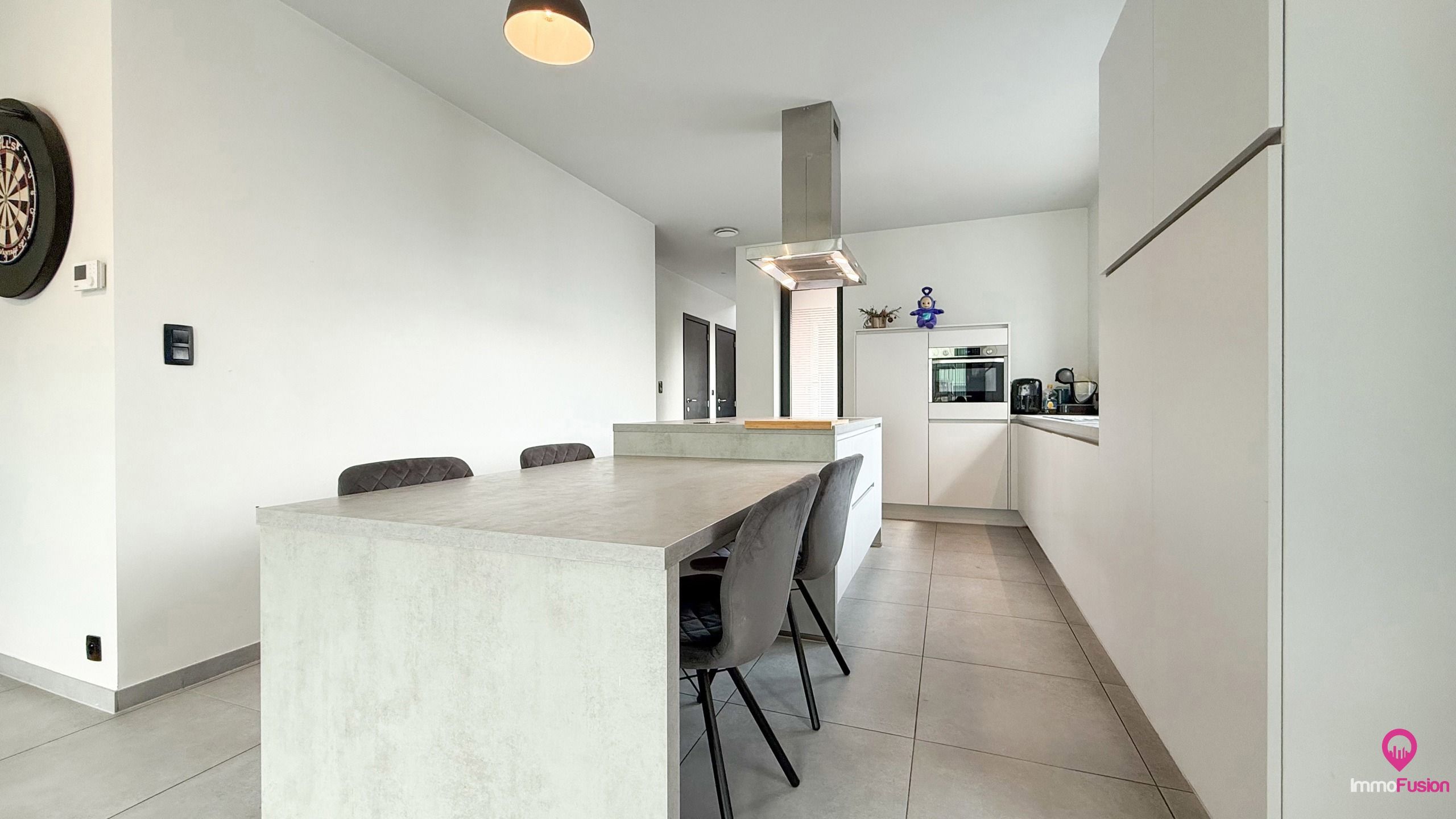 Moderne instapklare woning met 3 slaapkamers en tuin! foto 4