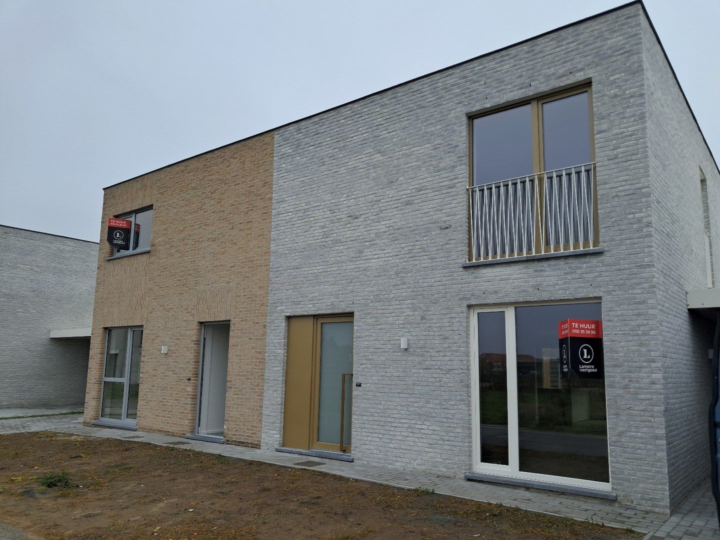 Nieuwbouwwoning op rustige ligging. foto {{pictureIndex}}