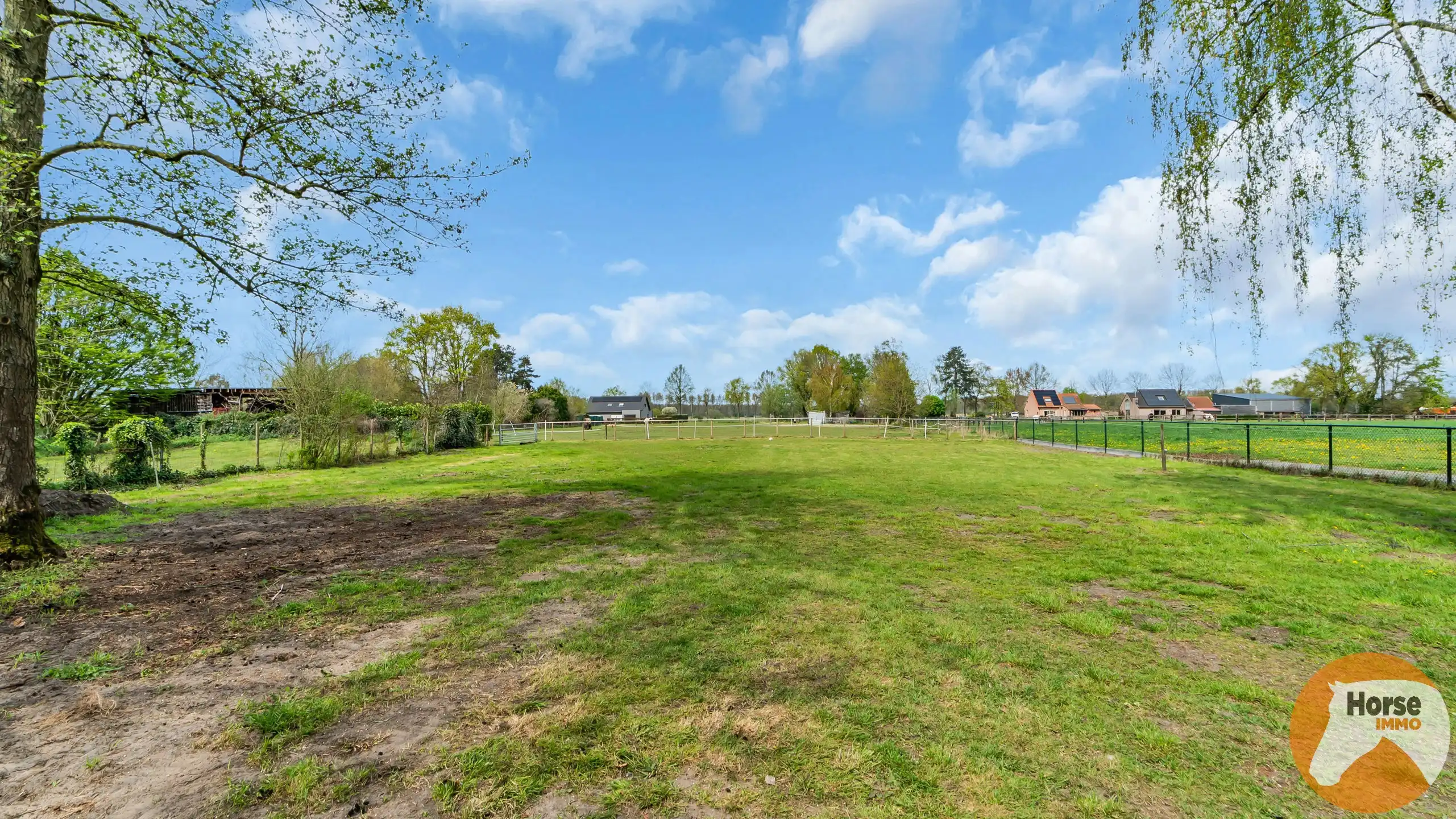 LOKEREN - Charmante woning met schuur en aanpalende weide  foto 33