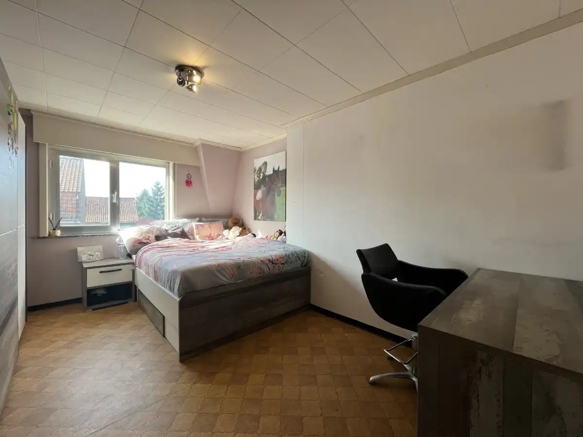 Passendale – Ruime hoekwoning met tuin, poolhouse en praktijkruimte foto 16