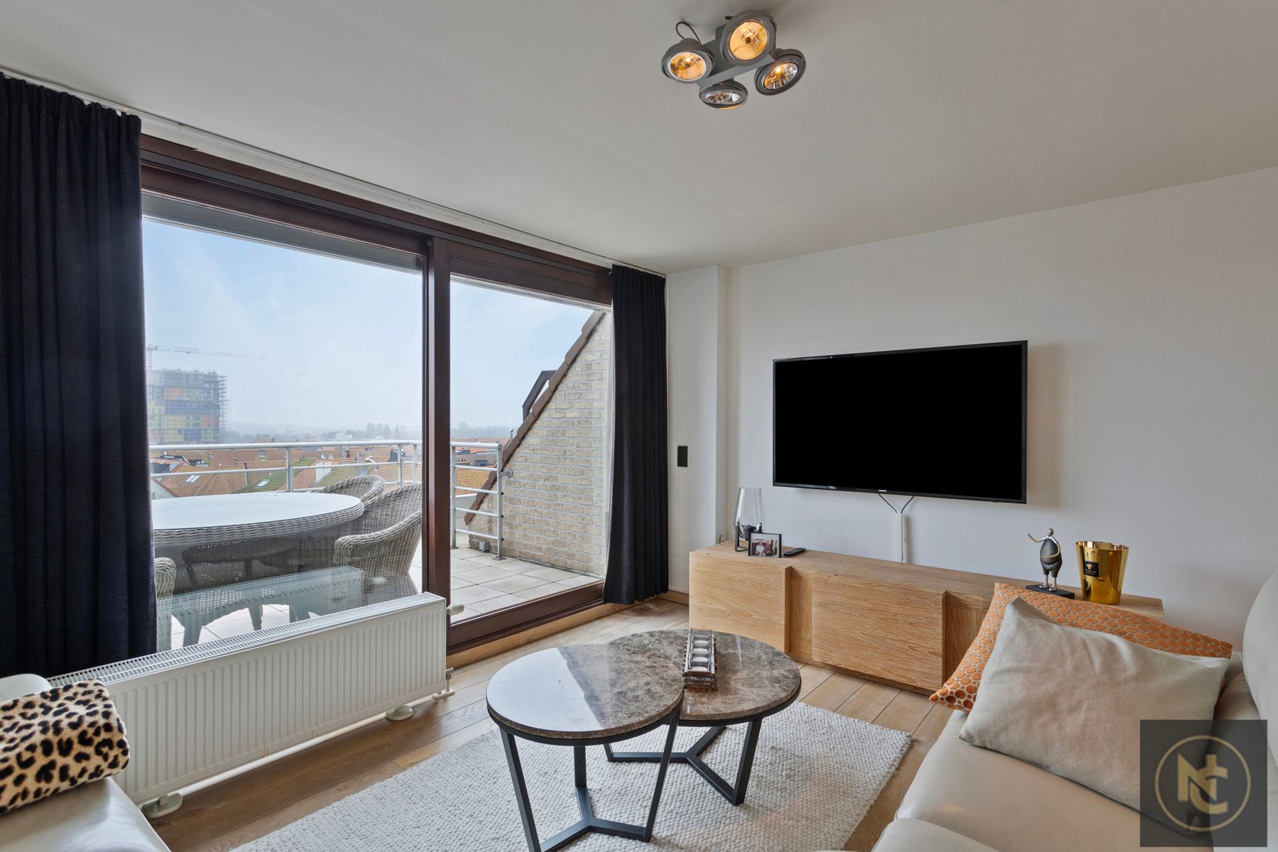 ()=>{if(producerUpdateValueVersion(node),producerAccessed(node),node.value===ERRORED)throw node.error;return node.value} Kardinaal Mercierstraat 3/73 - 8301 Knokke-Heist