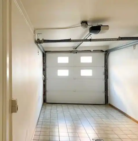 Unieke praktijk- of kantoorruimte van ca. 190 m² INCLUSIEF 2 ruime garageboxen foto 23