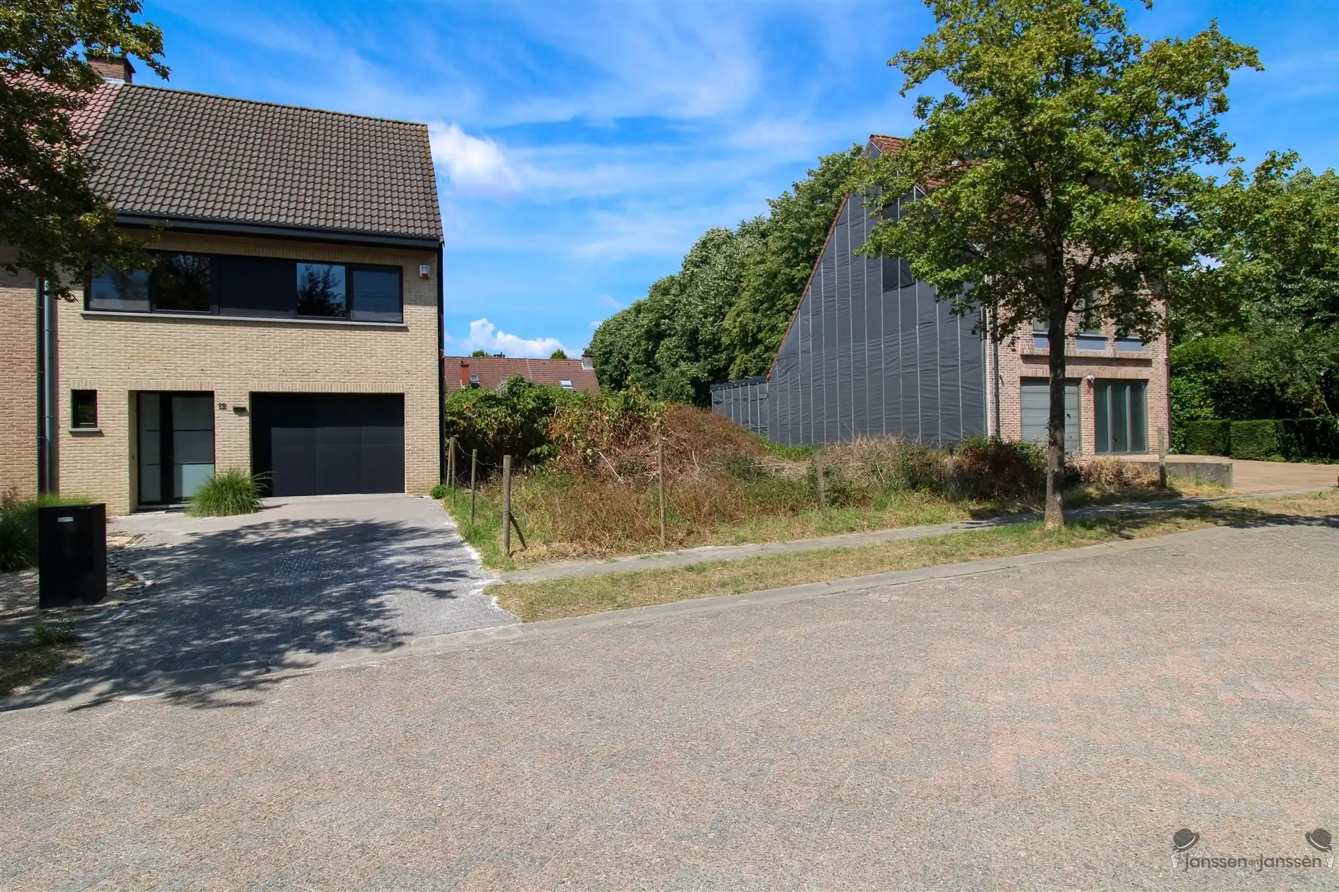 bouwgrond 540 m² (of 2 percelen van 270 m²) foto {{pictureIndex}}