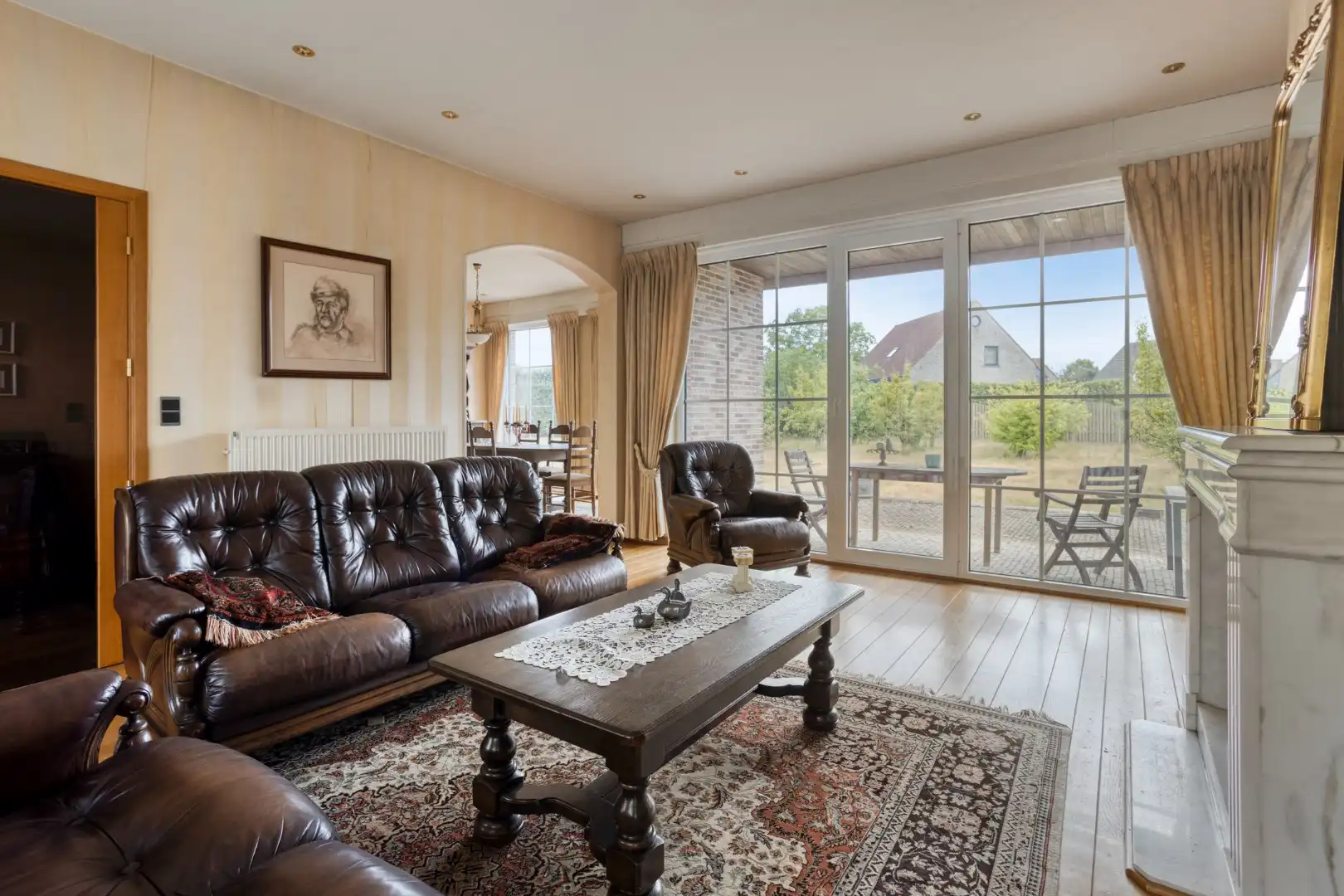 Ruime woning met 3 slaapkamers op een perceel van 1.880 m² te Olen-Centrum ! foto 4