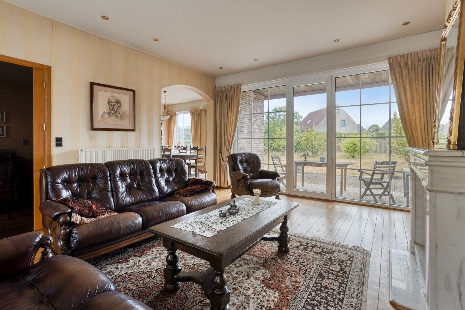 Ruime woning met 3 slaapkamers op een perceel van 1.880 m² te Olen-Centrum ! foto 4