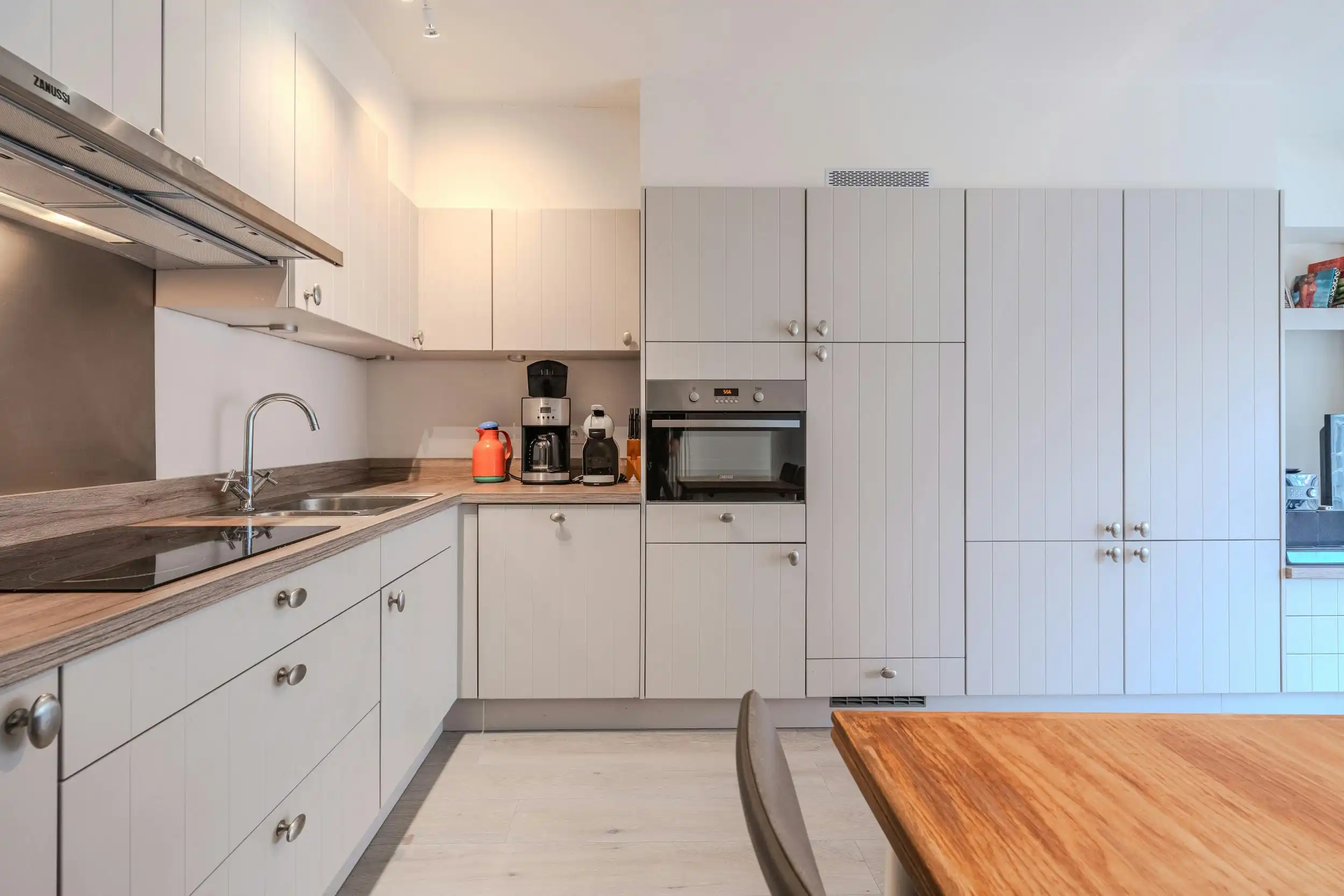 Gerenoveerd appartement op toplocatie te Middelkerke! foto 6