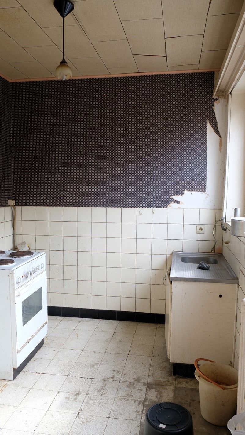 Te renoveren appartement met 2 slaapkamers foto 6