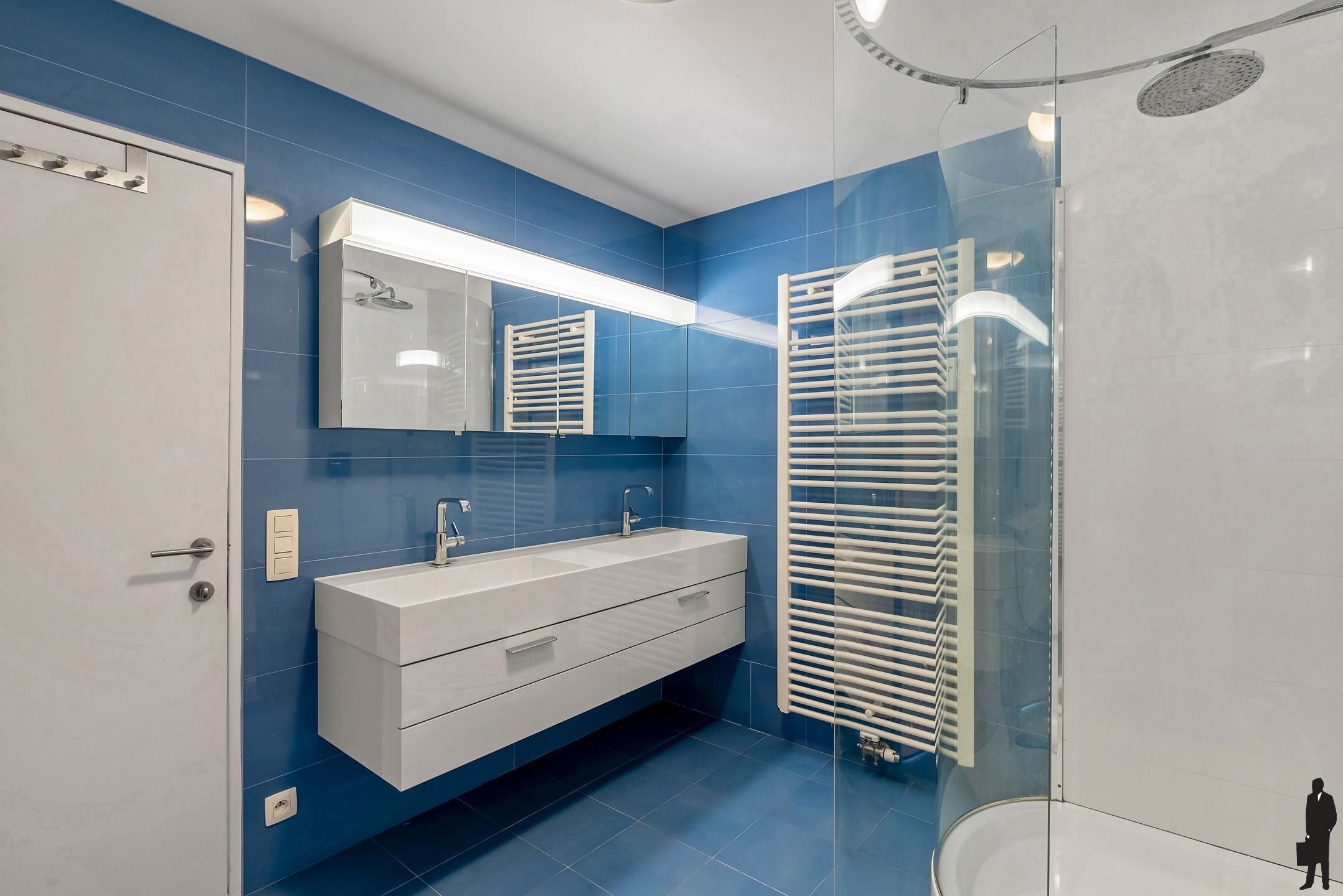 Exclusief appartement met zicht over de skyline van Antwerpen en de Schelde! foto 15