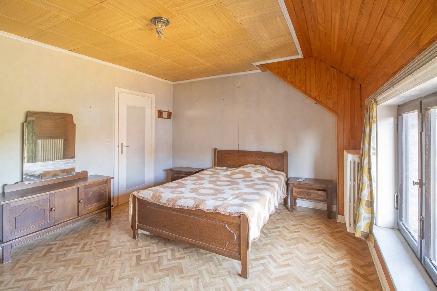 Een ruime gezinswoning (voorheen twee woningen) met 3 slaapkamers en garage met ruime tuin foto 13
