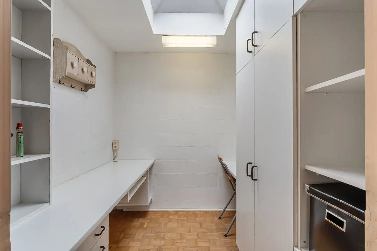 Pand met vergunde praktijkruimte, woonst, garage en carport in Opglabbeek foto 31