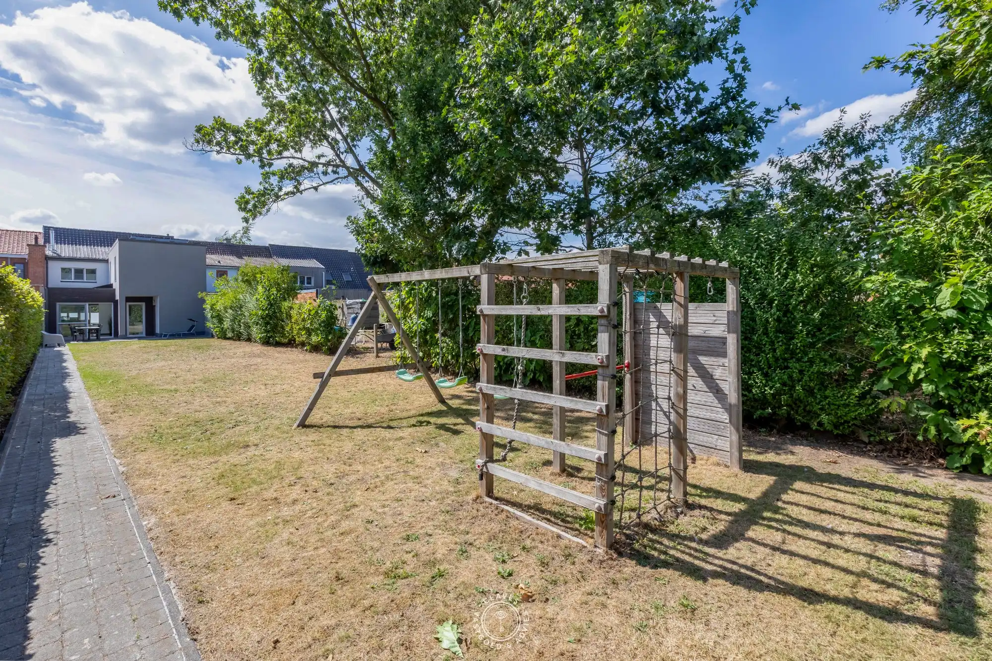 Moderne familiewoning met verrassende buitenruimte foto 11