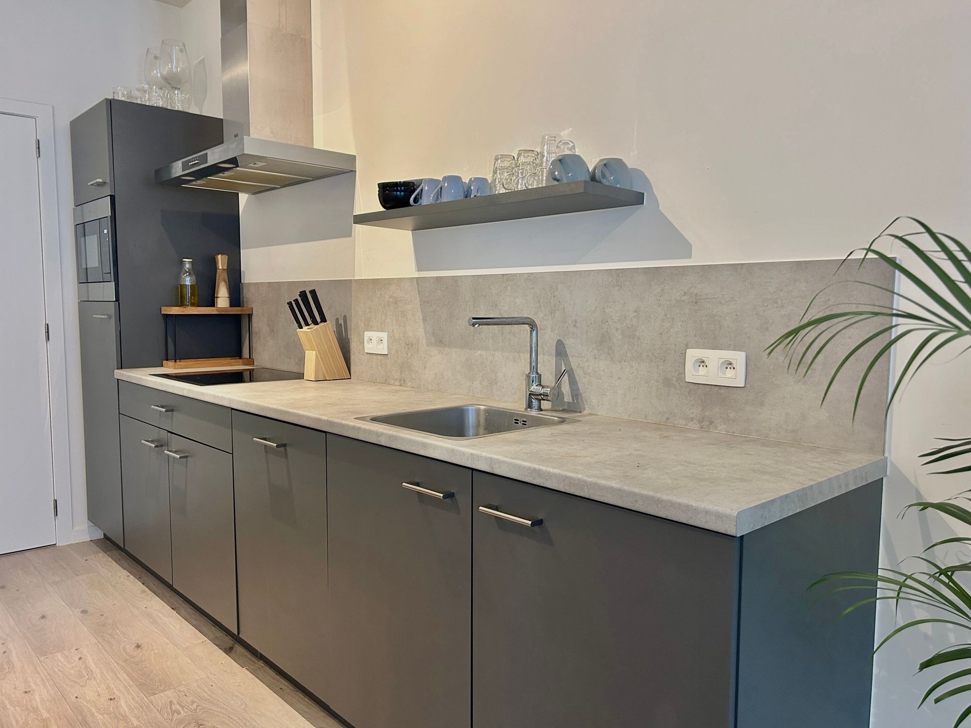 1-slpk-app. met terras in residentie Dams nabij de Meir foto 6