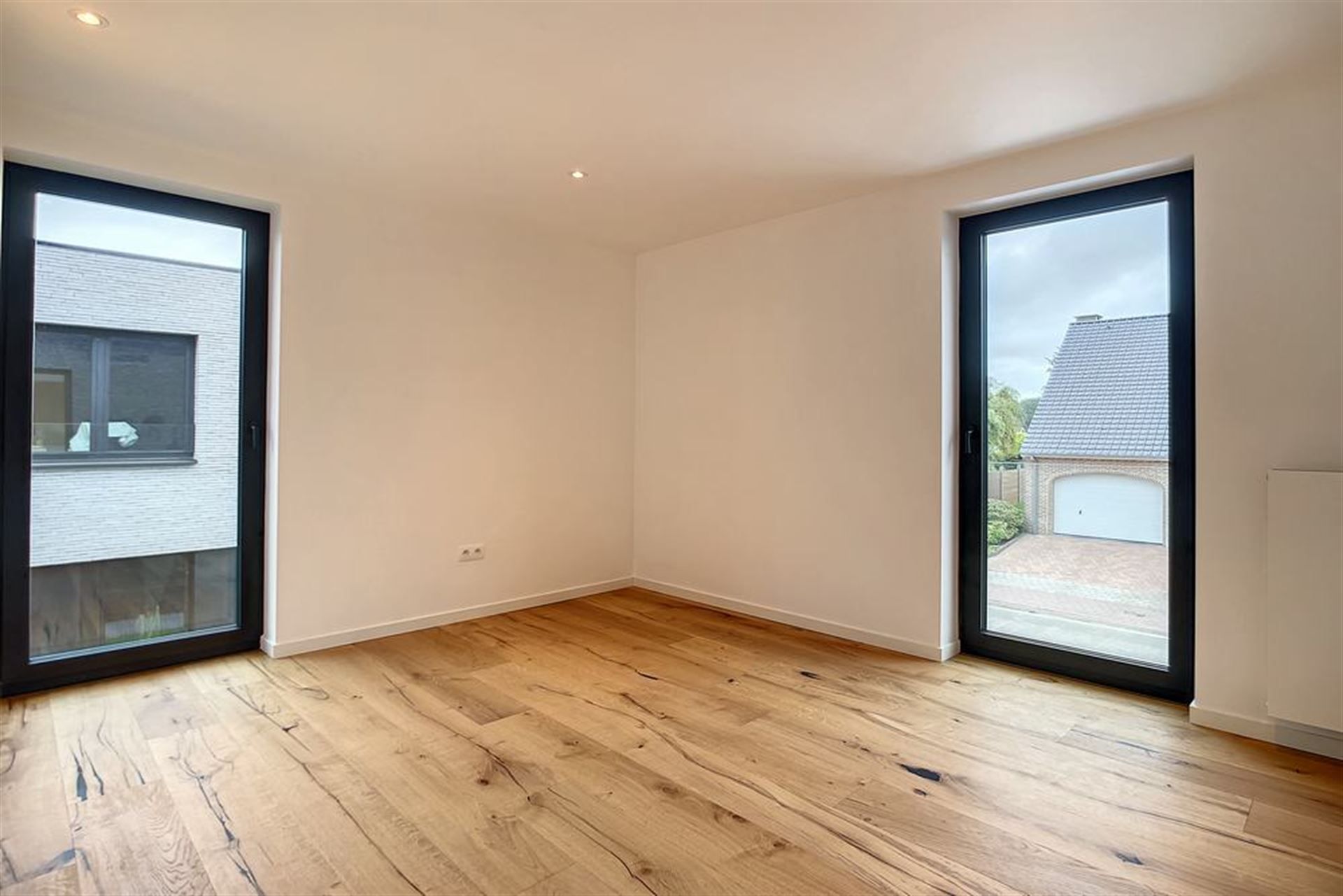 Moderne villa met 5 slaapkamers foto 18