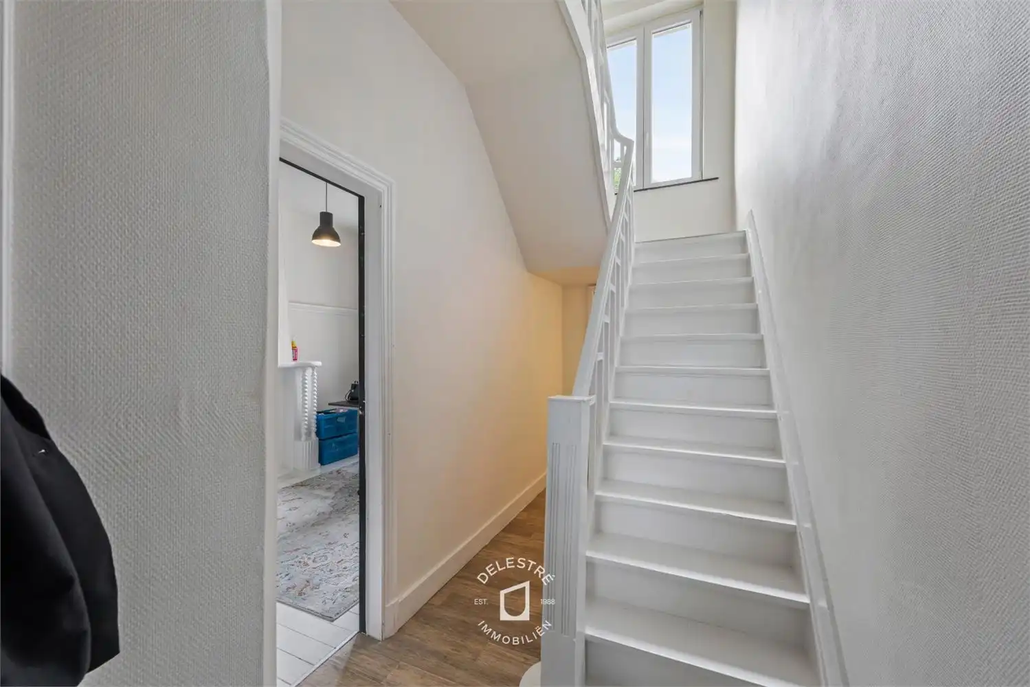 Karaktervolle, instapklare herenwoning met 4 slaapkamers, 2 badkamers en gezellige stadstuin foto 8