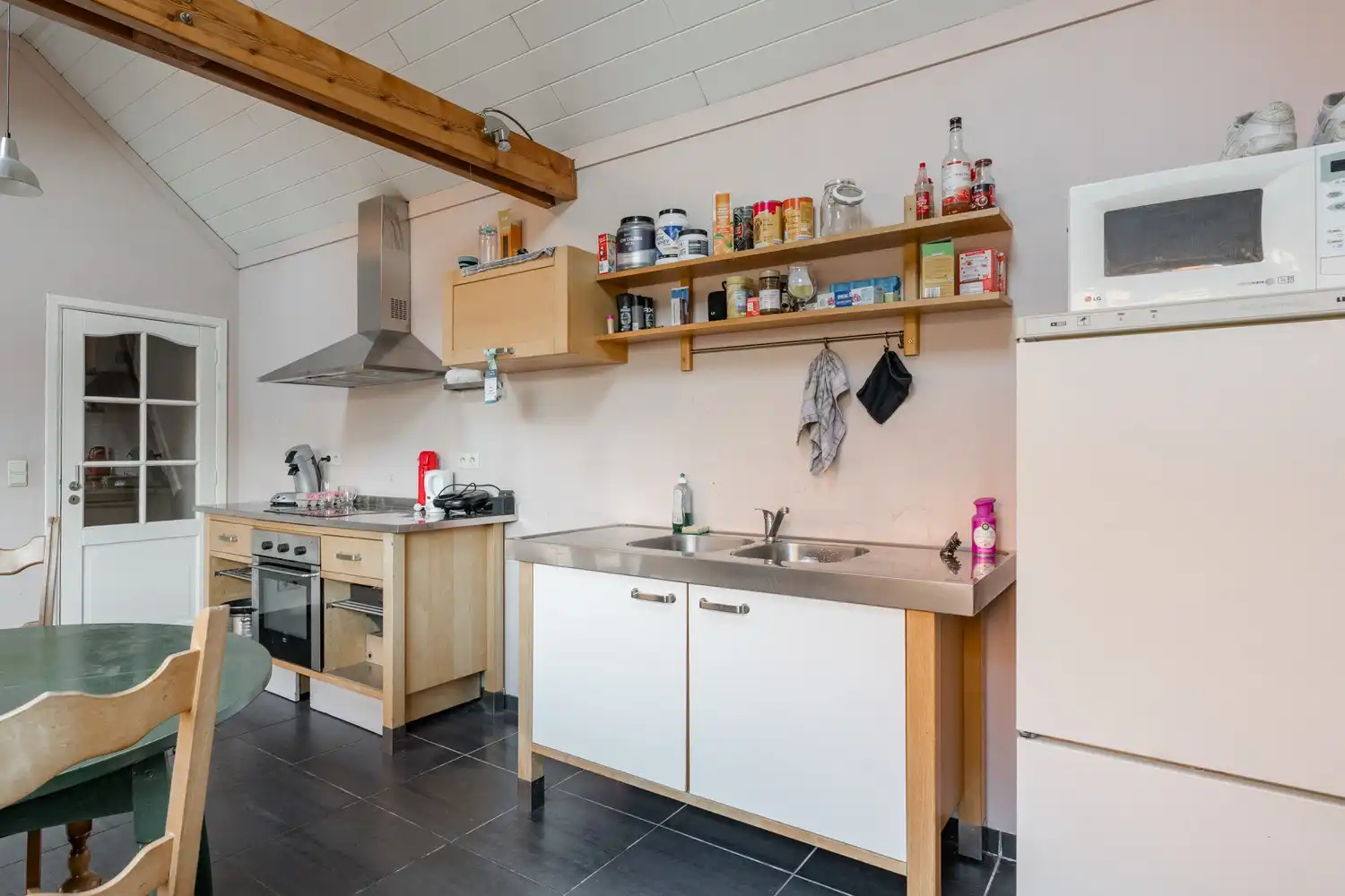 Leuke woning nabij het centrum van Pelt foto 13