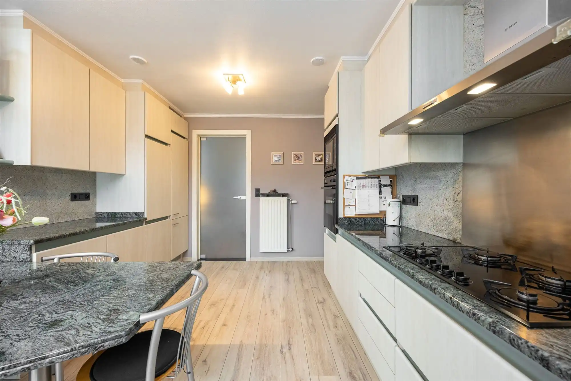 Instapklare woning met 4 slaapkamers en garage foto 7