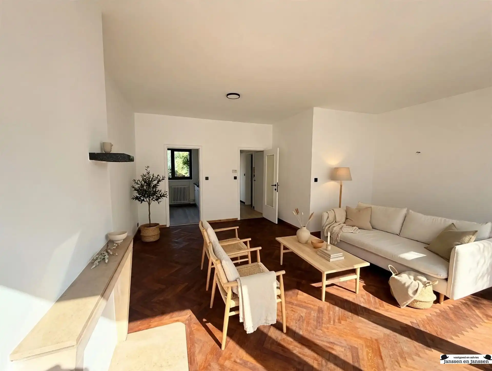 Lichtrijk appartement met 2 slaapkamers en terras foto 4