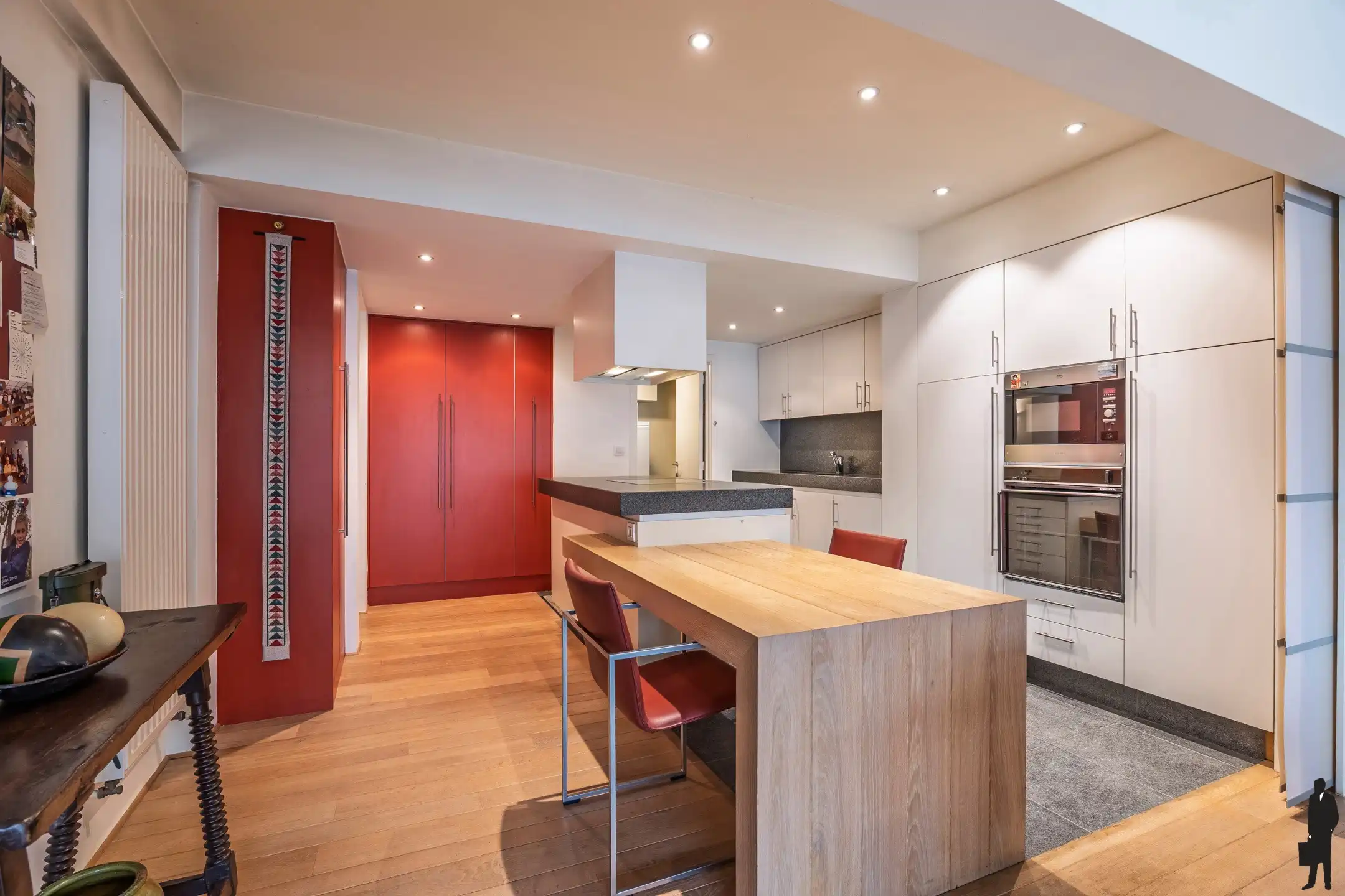 Instapklaar appartement van ca. 144 m² met garage foto 13