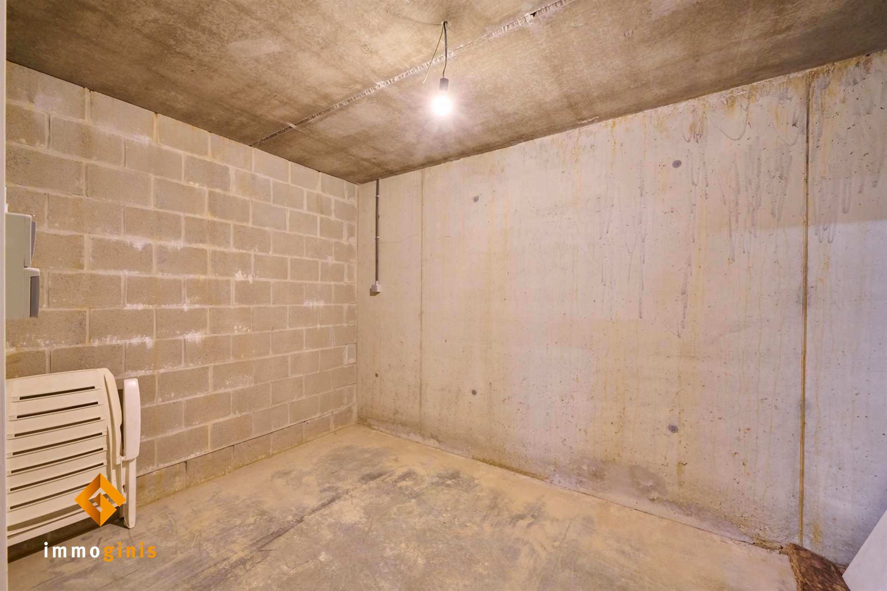 Zéér mooi en ruim gelijkvloers appartement met 2 slpks nabij het centrum van Hamont! foto 13