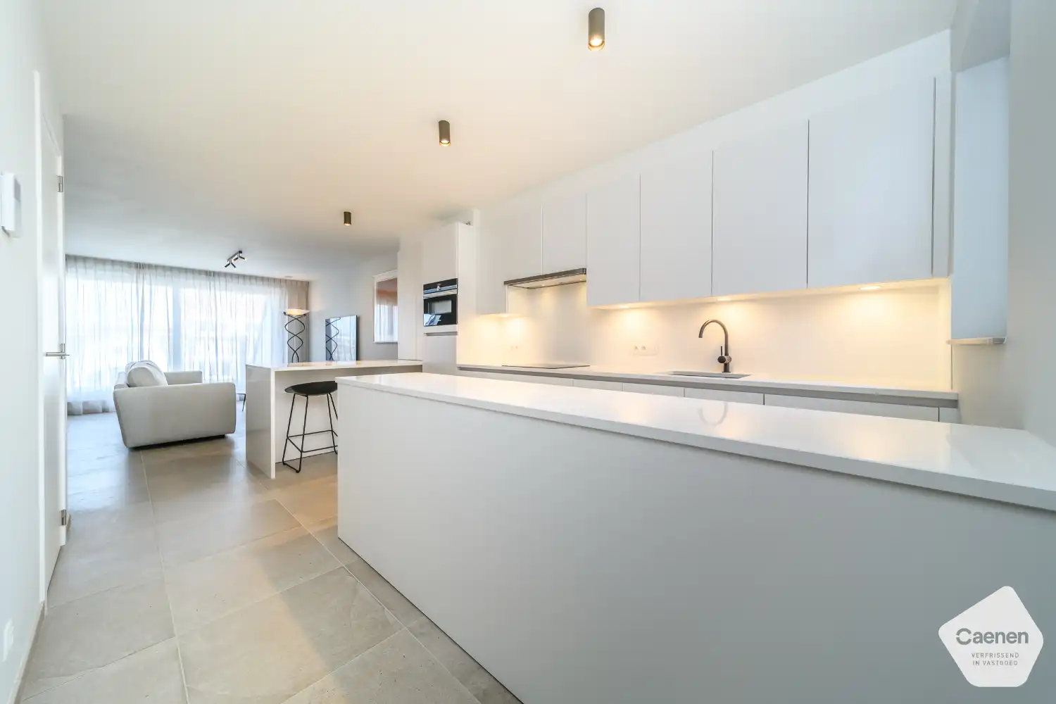 Prachtige gemeubelde penthouse-duplex met 4 slaapkamers en 3 terrassen in hartje Koksijde foto 4