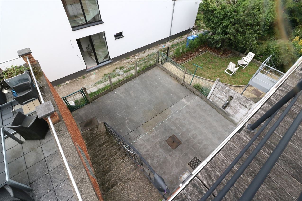 Opbrengsteigendom van 2 degelijke appartementen foto 38