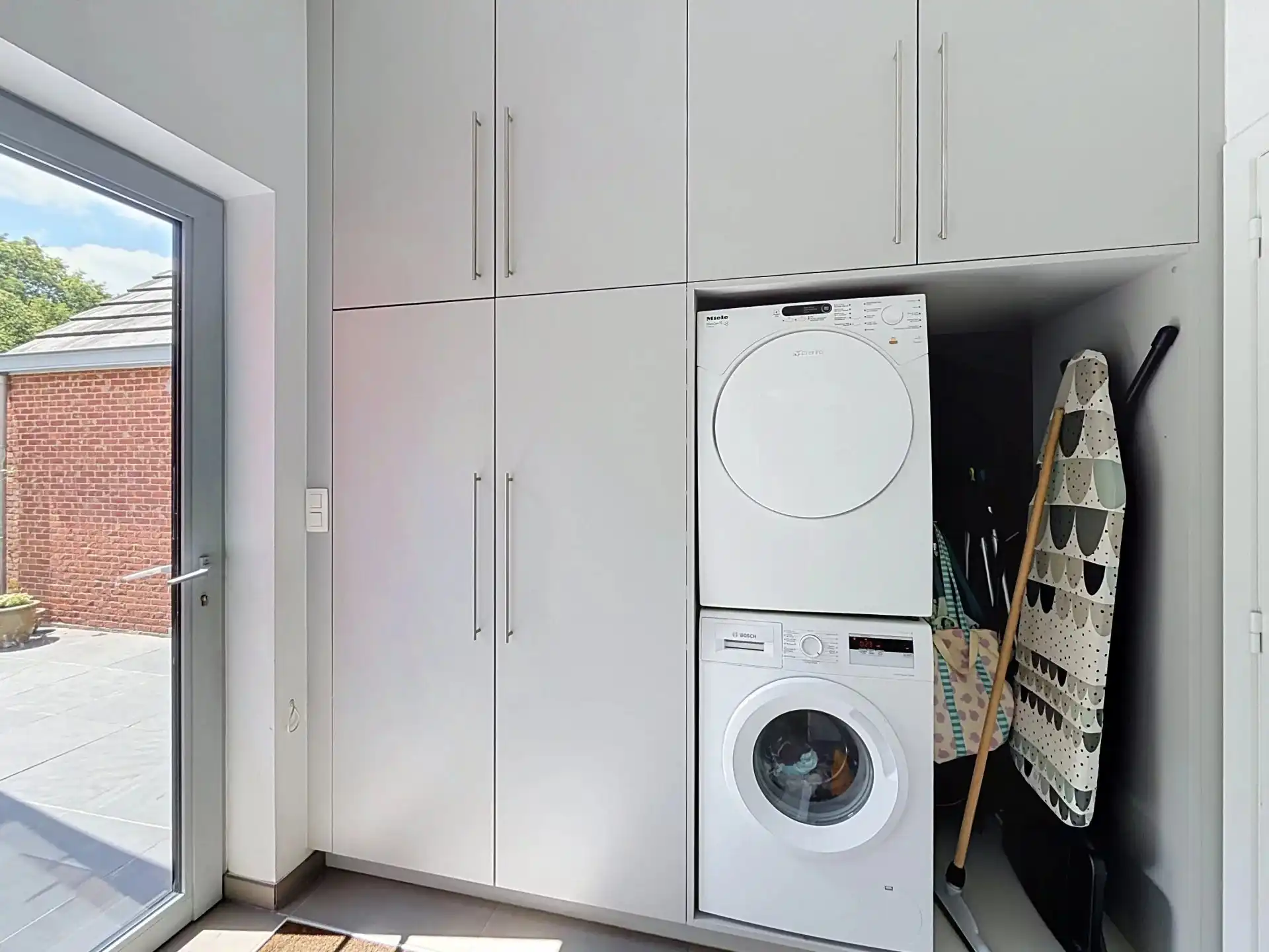 Verrassend ruime instapklare woning met 3 slaapkamers op een mooi perceel. foto 17