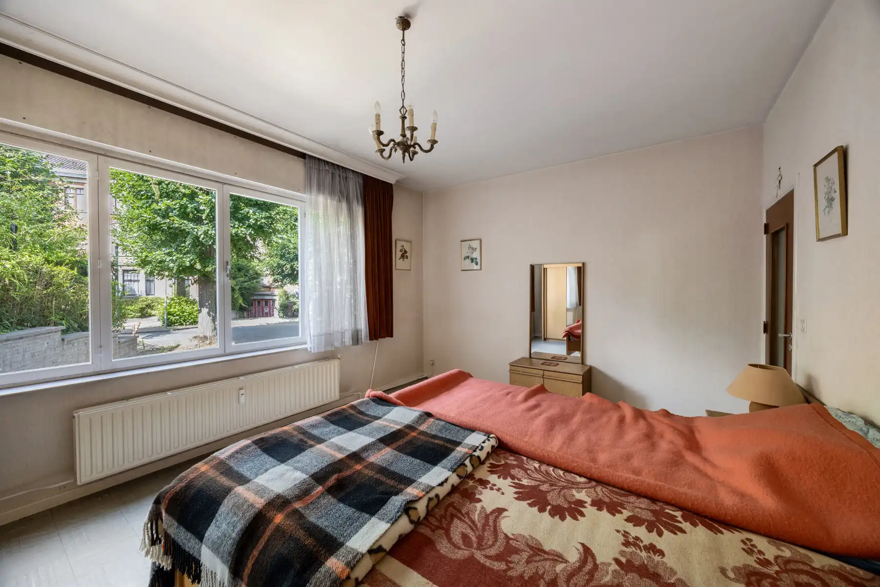 Goed gelegen gelijkvloersappartement met 2 slaapkamers foto 15