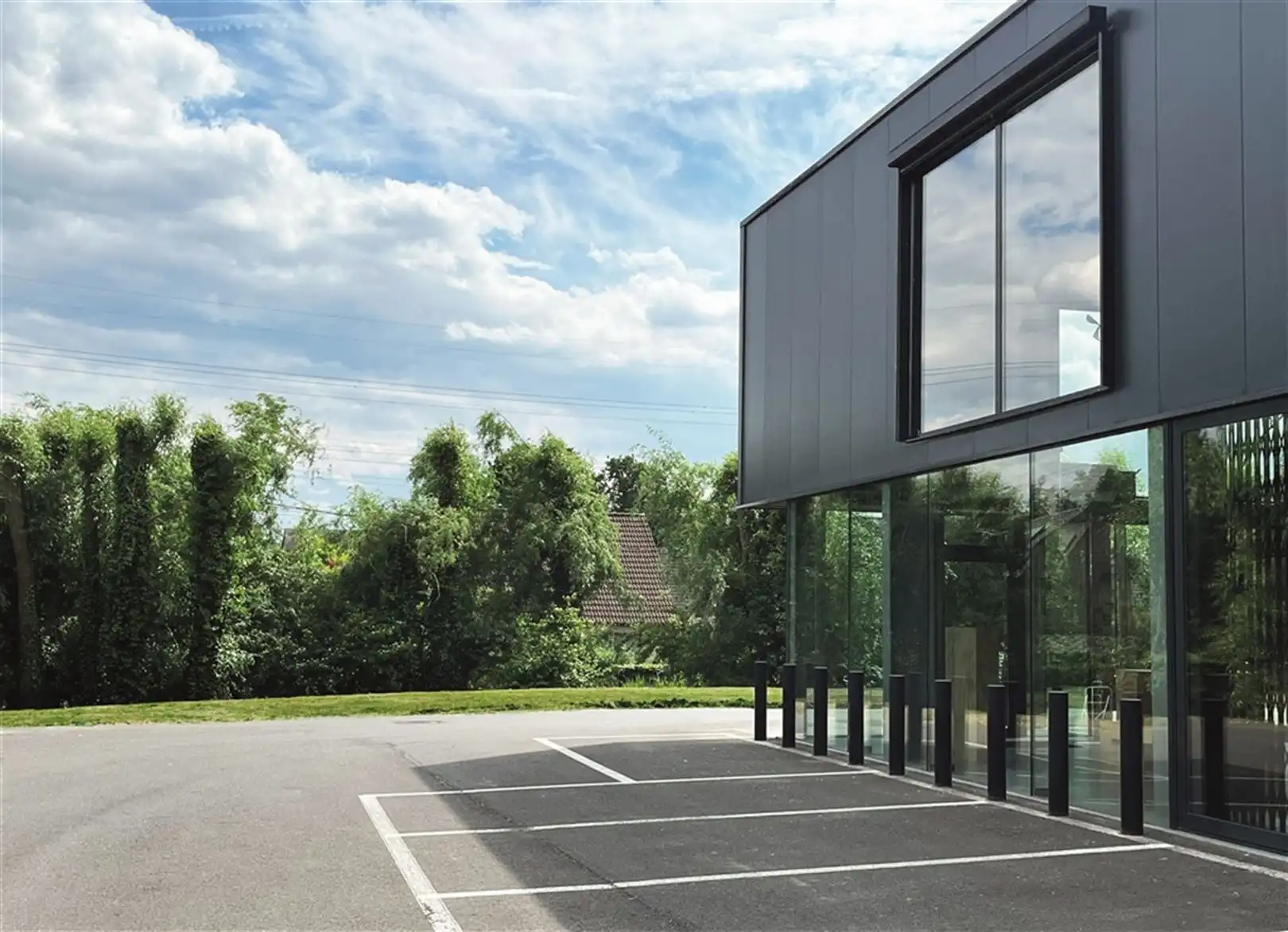 Kantoorgebouw foto 6