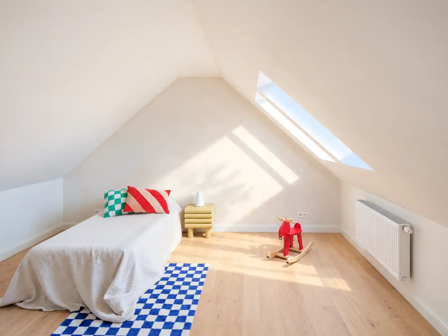 Ruime woning met 4 slpk's en tuin foto 18