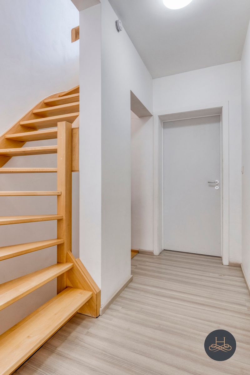 Ruime vernieuwde woning in hartje Mechelen foto 13