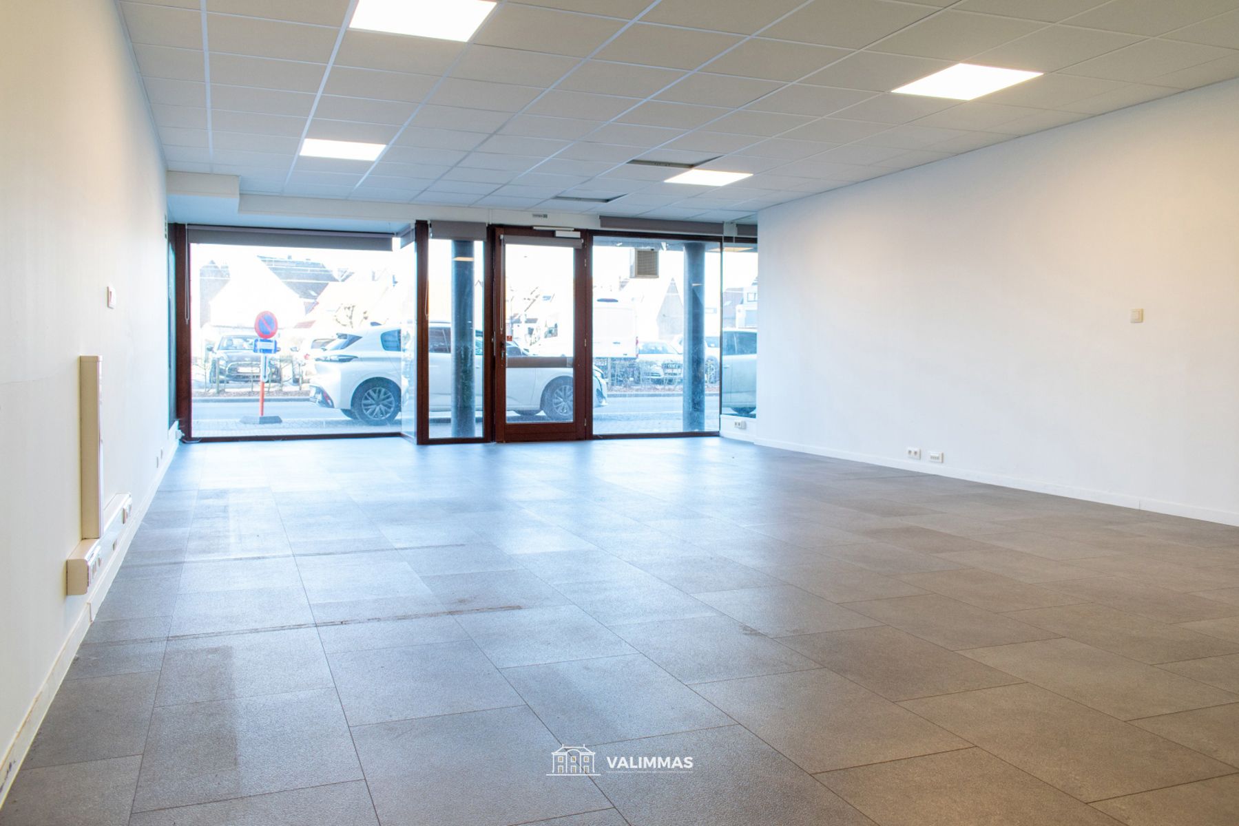 Gelijkvloerse kantoor- of handelsruimte + eventueel garage foto 5