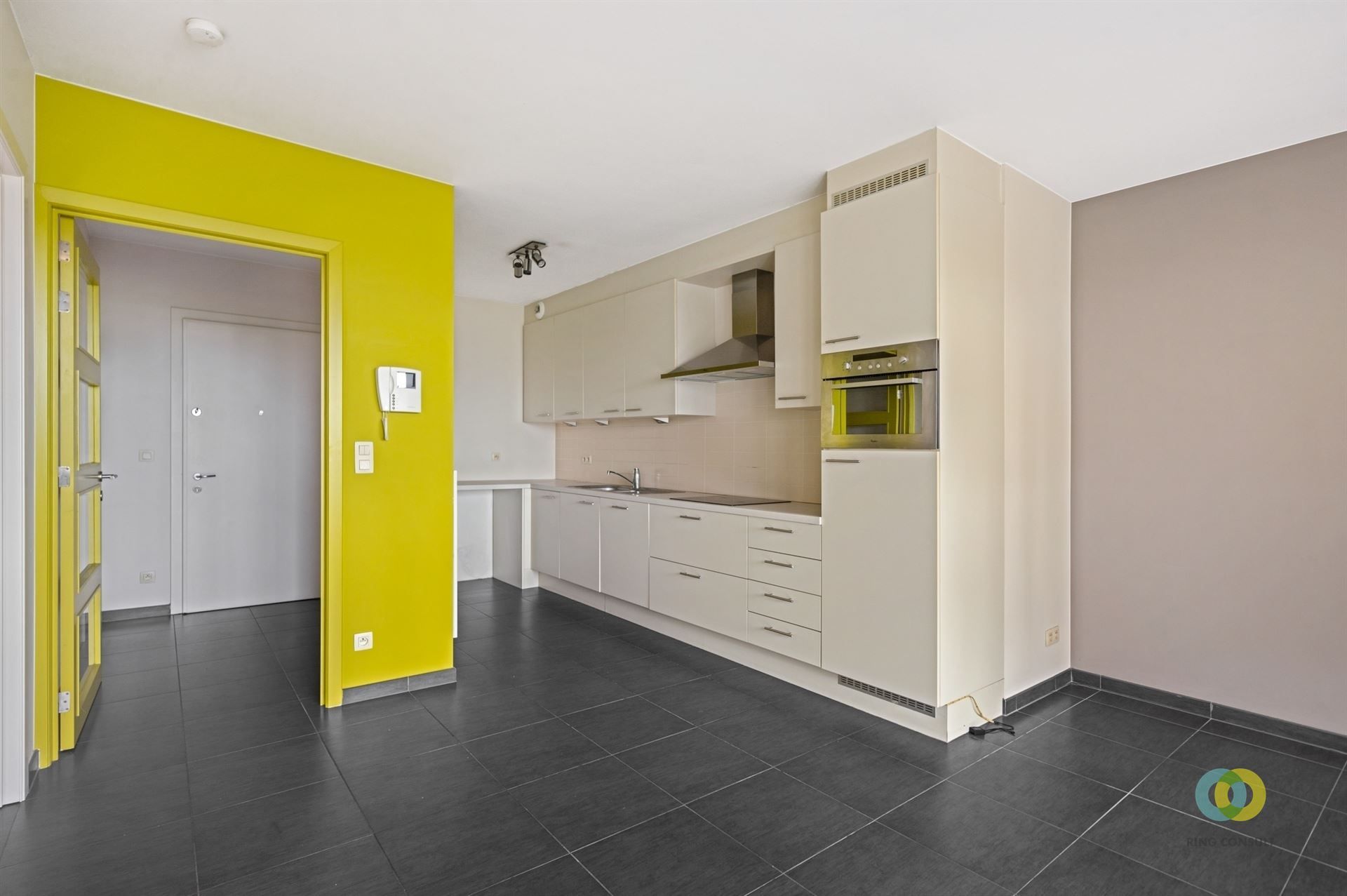 appartement met parkeerplaats foto 3