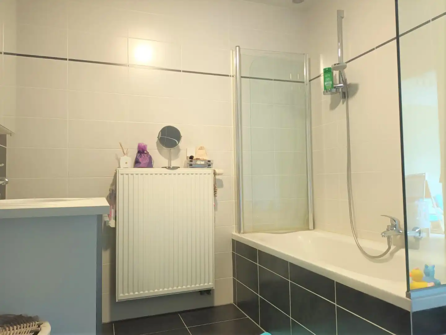 Gunstig gelegen duplex in het centrum van Kermt. foto 7