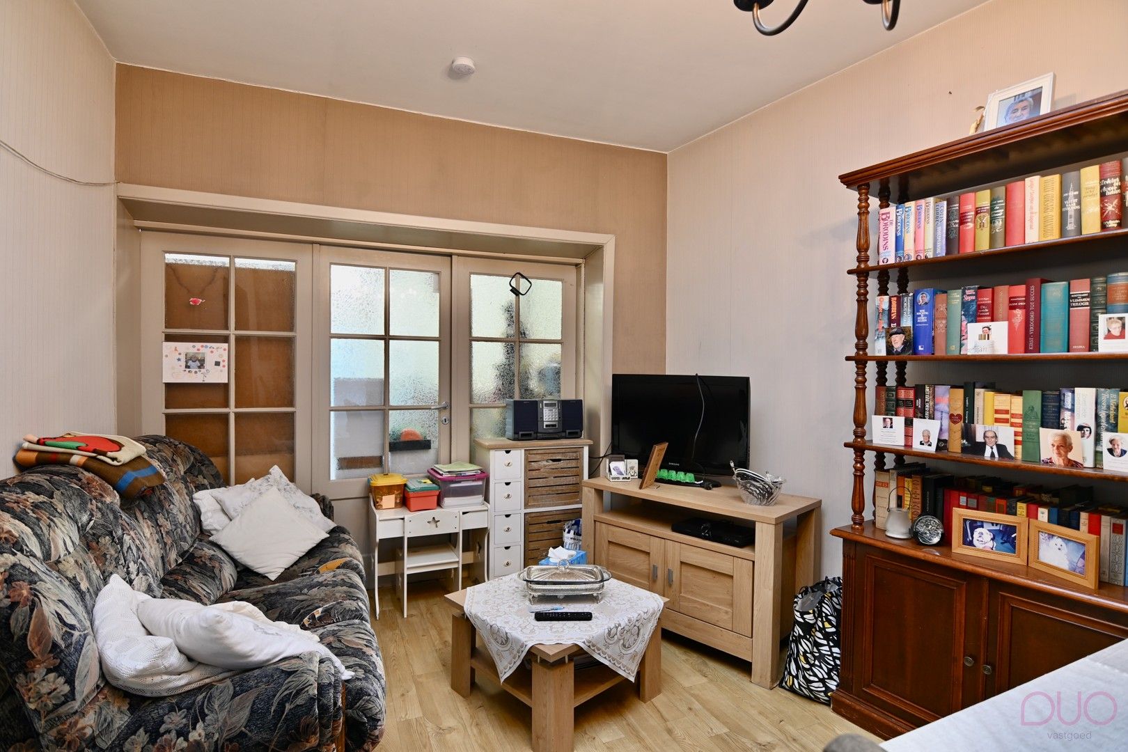 Polyvalent handelshuis met woonst vlakbij het Sint-Trudo Ziekenhuis foto 5