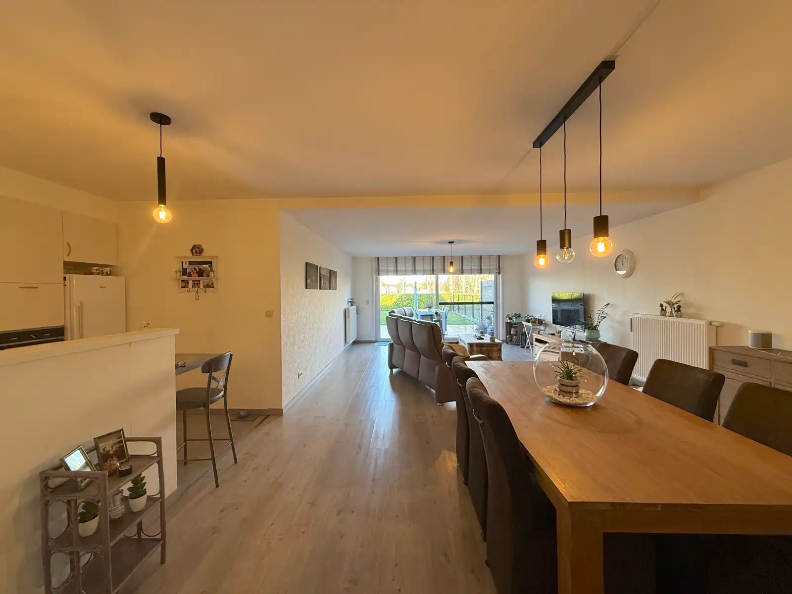 Prachtig en ruim tuinappartement met landelijk zicht foto 3