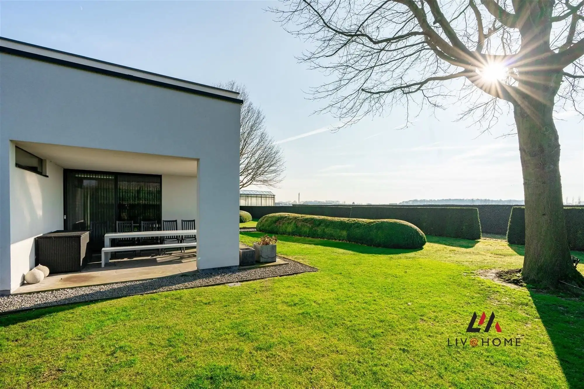 Moderne landbouwwoning met serre en loods op +/- 2  ha foto 7