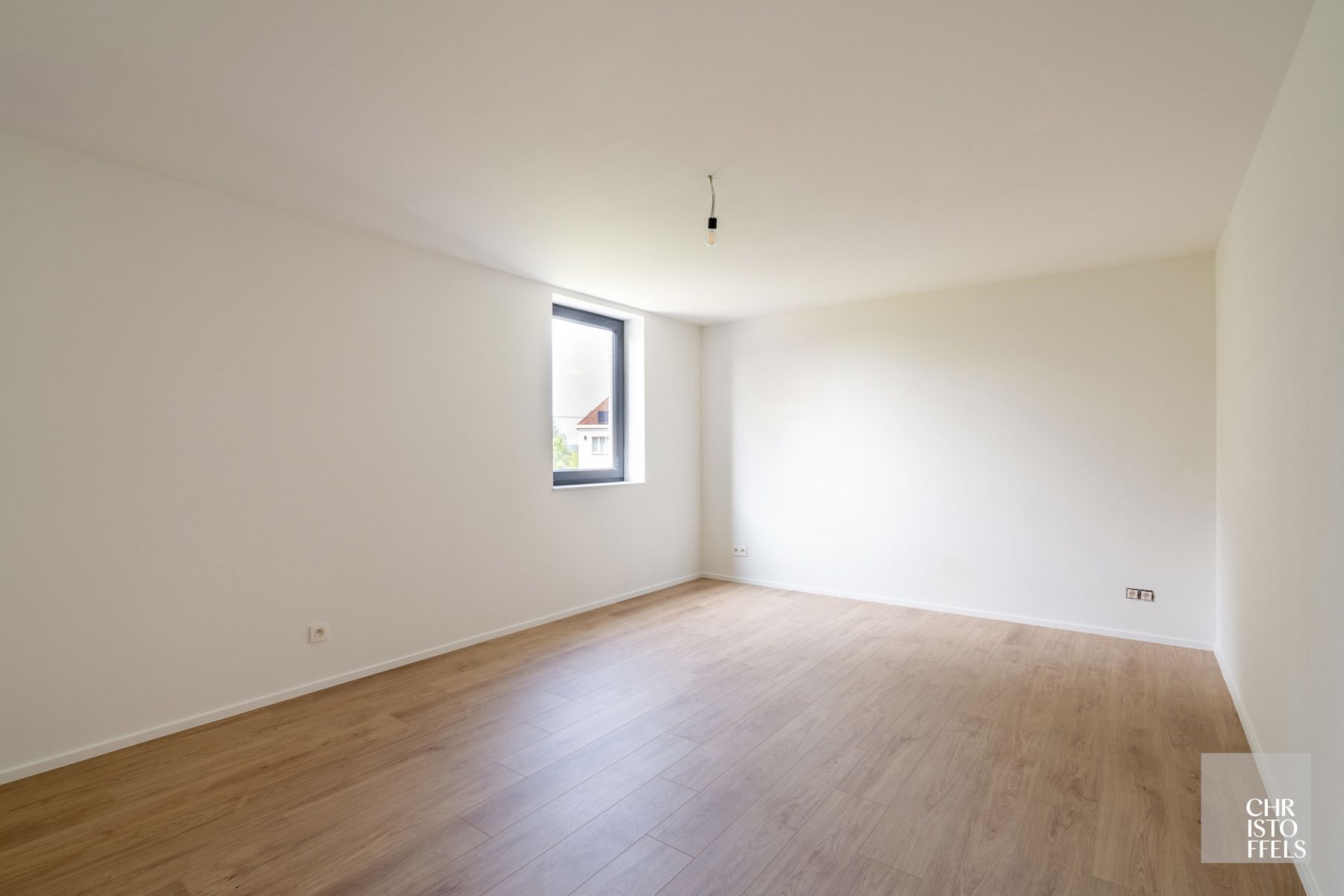 Instapklare nieuwbouwwoning van 185m² met 3 slaapkamers!  foto 9