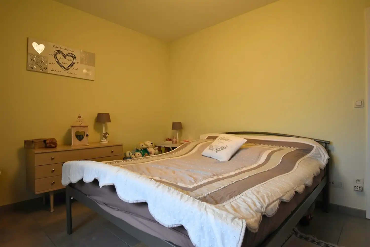 Energiezuinig appartement met 1 slaapkamer, terras, staanplaats en kelder te Sint-Pieters-Leeuw foto 8