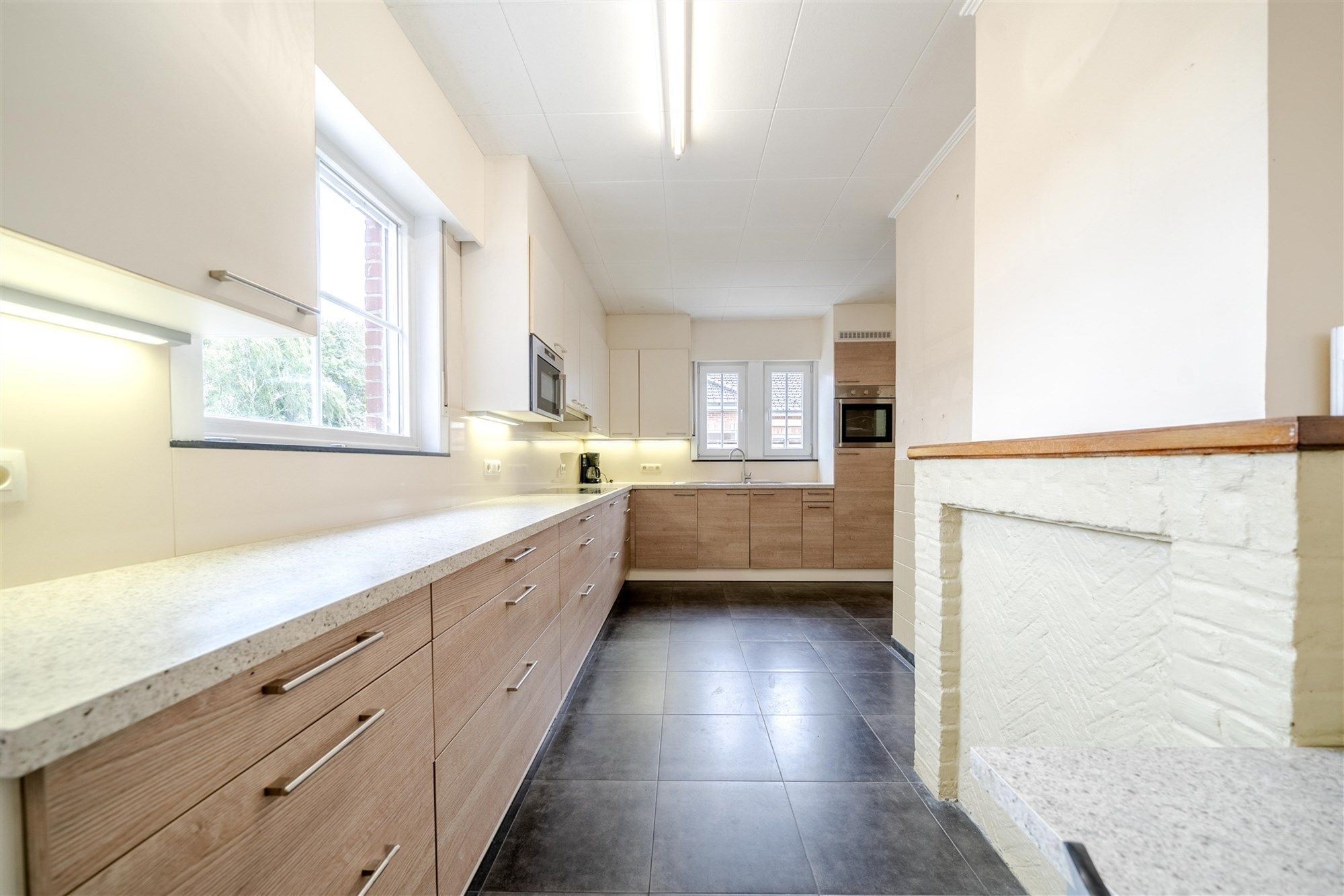 Vrijstaande woning met bijgebouw foto 8